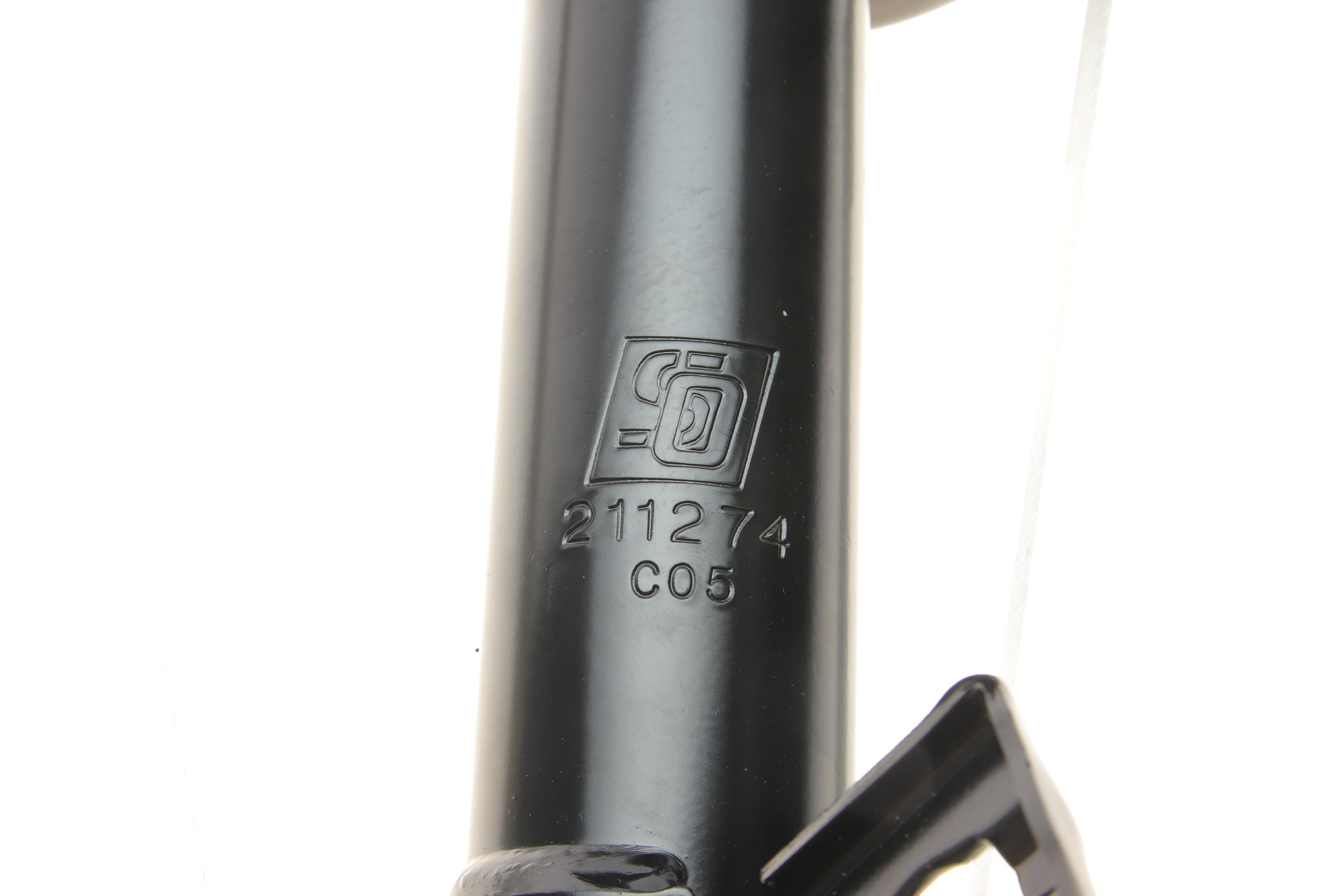 Амортизатор (передній) Nissan Qashqai II 13-/ Renault Kadjar 15- (R)