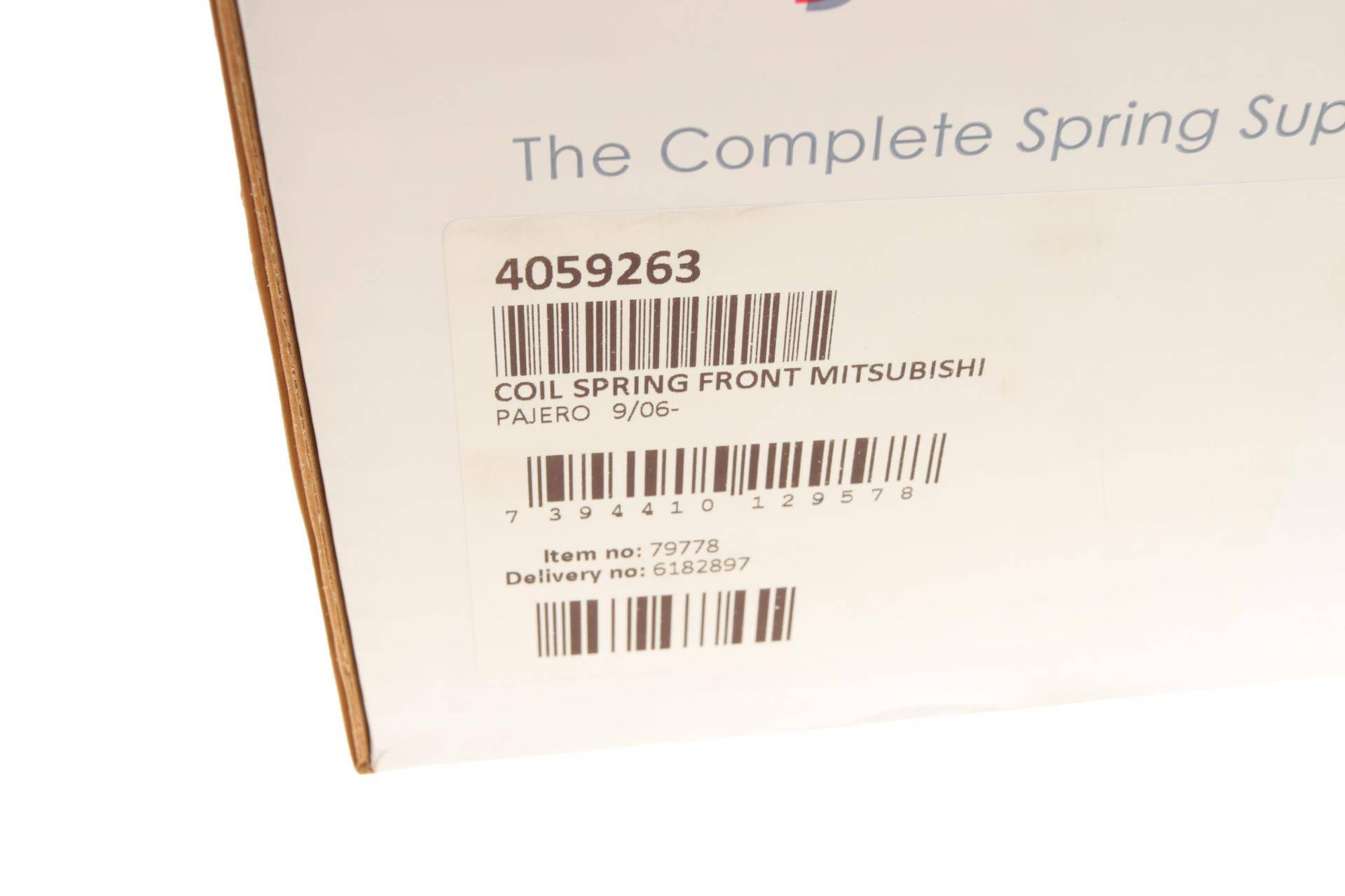 Пружина (передня) Mitsubishi Pajero IV 3.0 4WD/3.2DI-D/3.8 V6 06- (SUV) (type V88W/V93W/V97W/V98W)