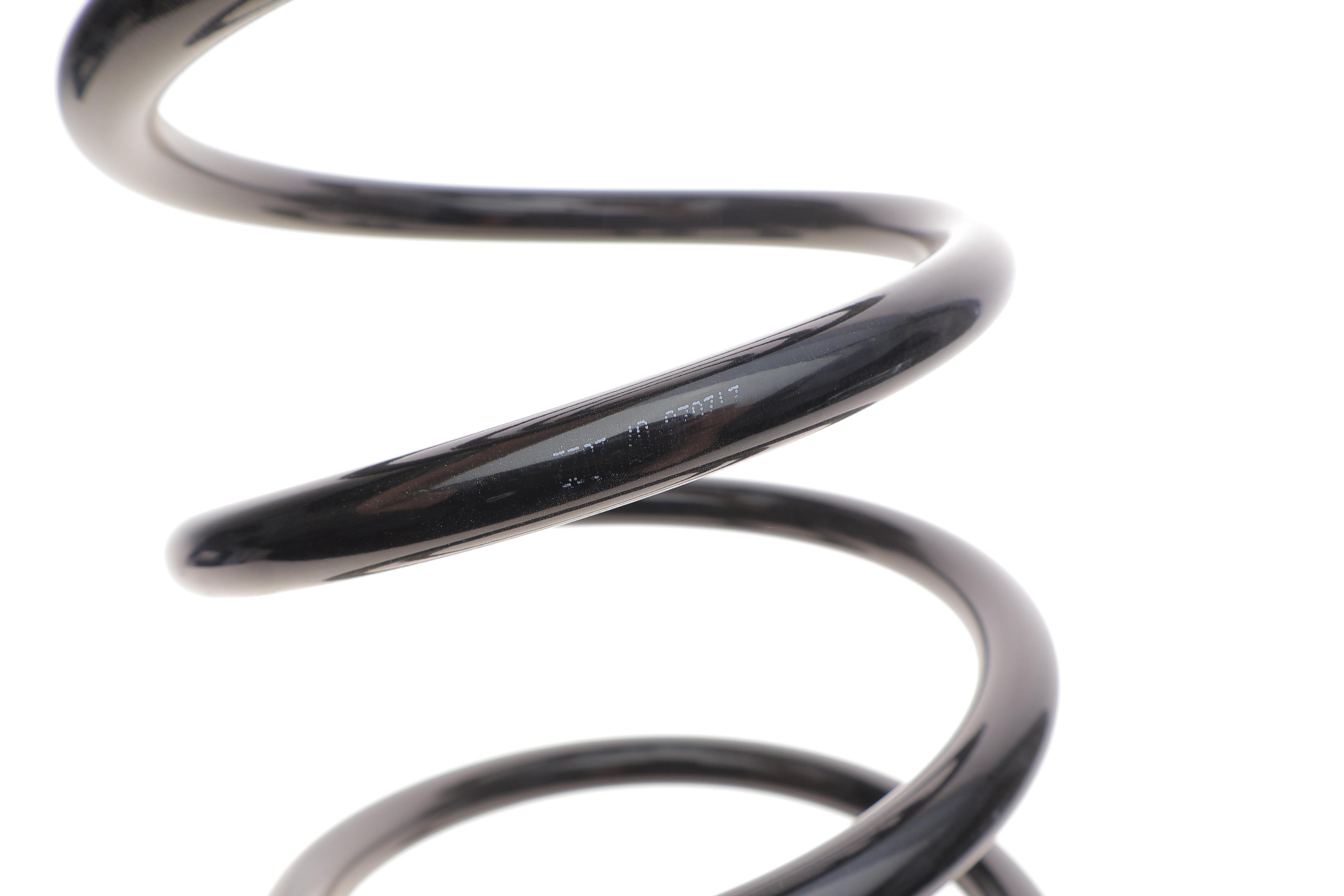 Пружина (передня) VW Golf IV 1.4 16V/1.6/1.6 16V/1.6FSI/1.9SDI/2.0 97-06 (нах.зад.частина/універсал)