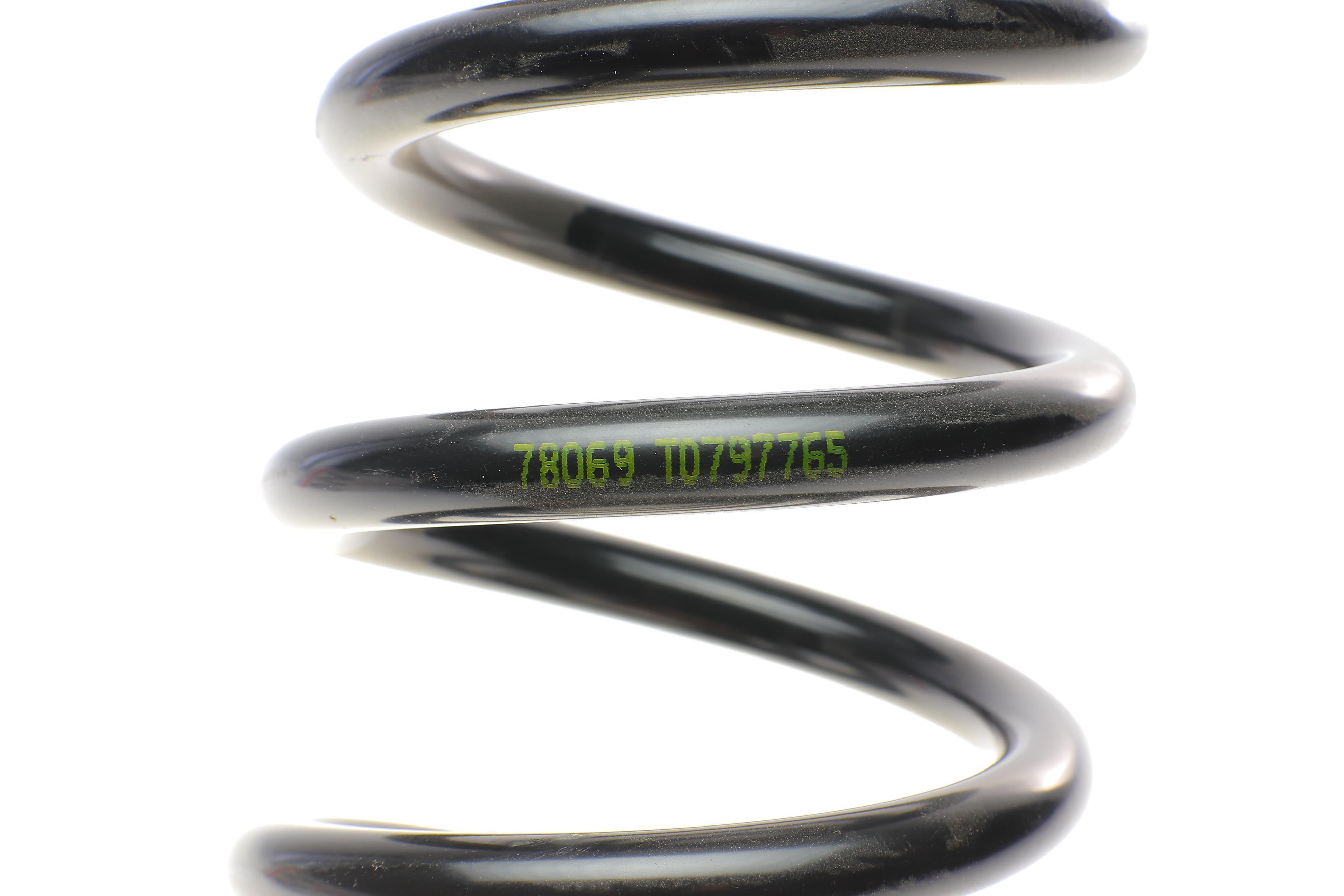 Пружина (передня) Mazda 6 2.0DI 02-07 (седан/універсал/нах.зад.частина)