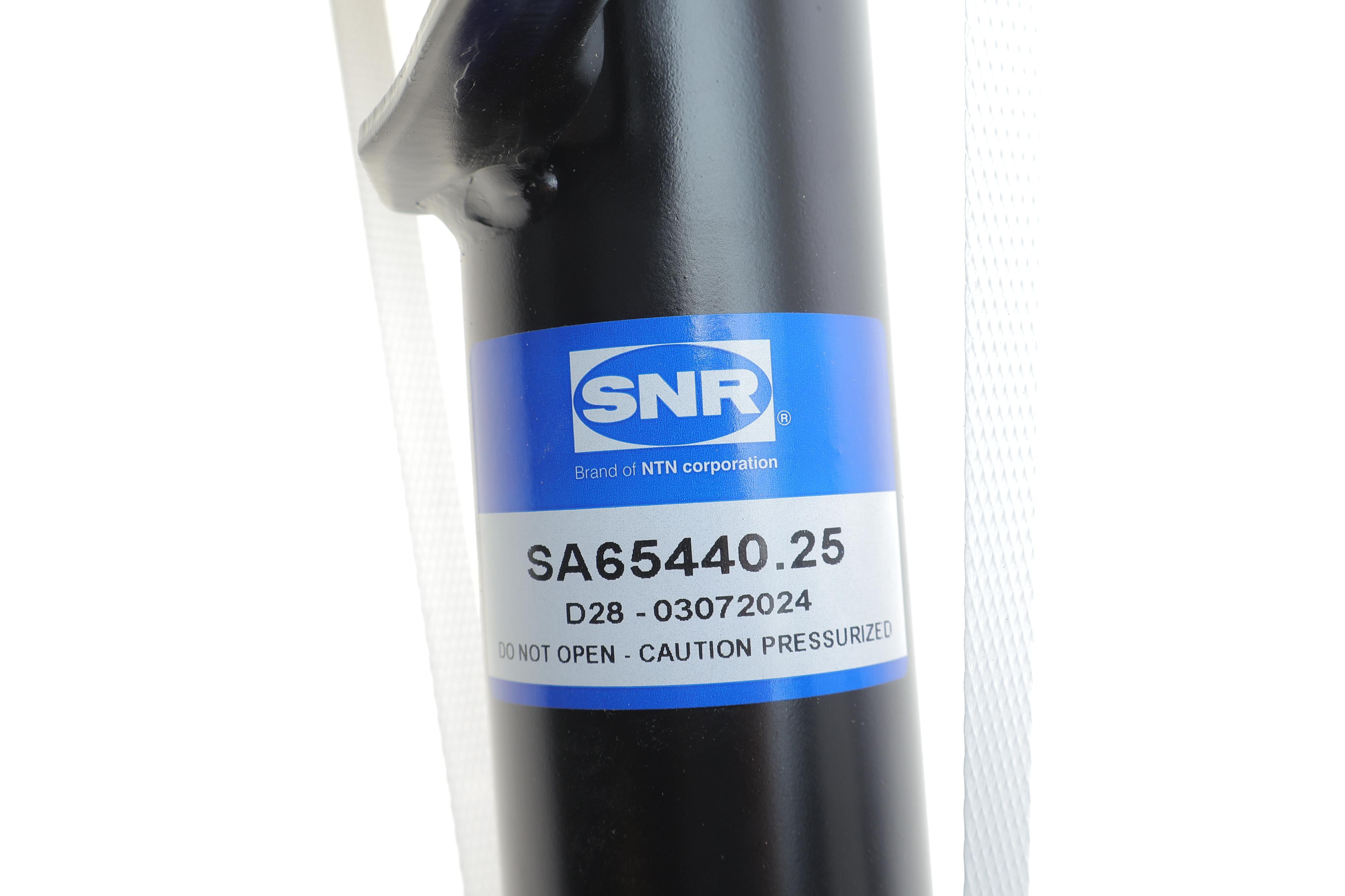 Амортизатор (передній) VW Caddy 03- (D 50)