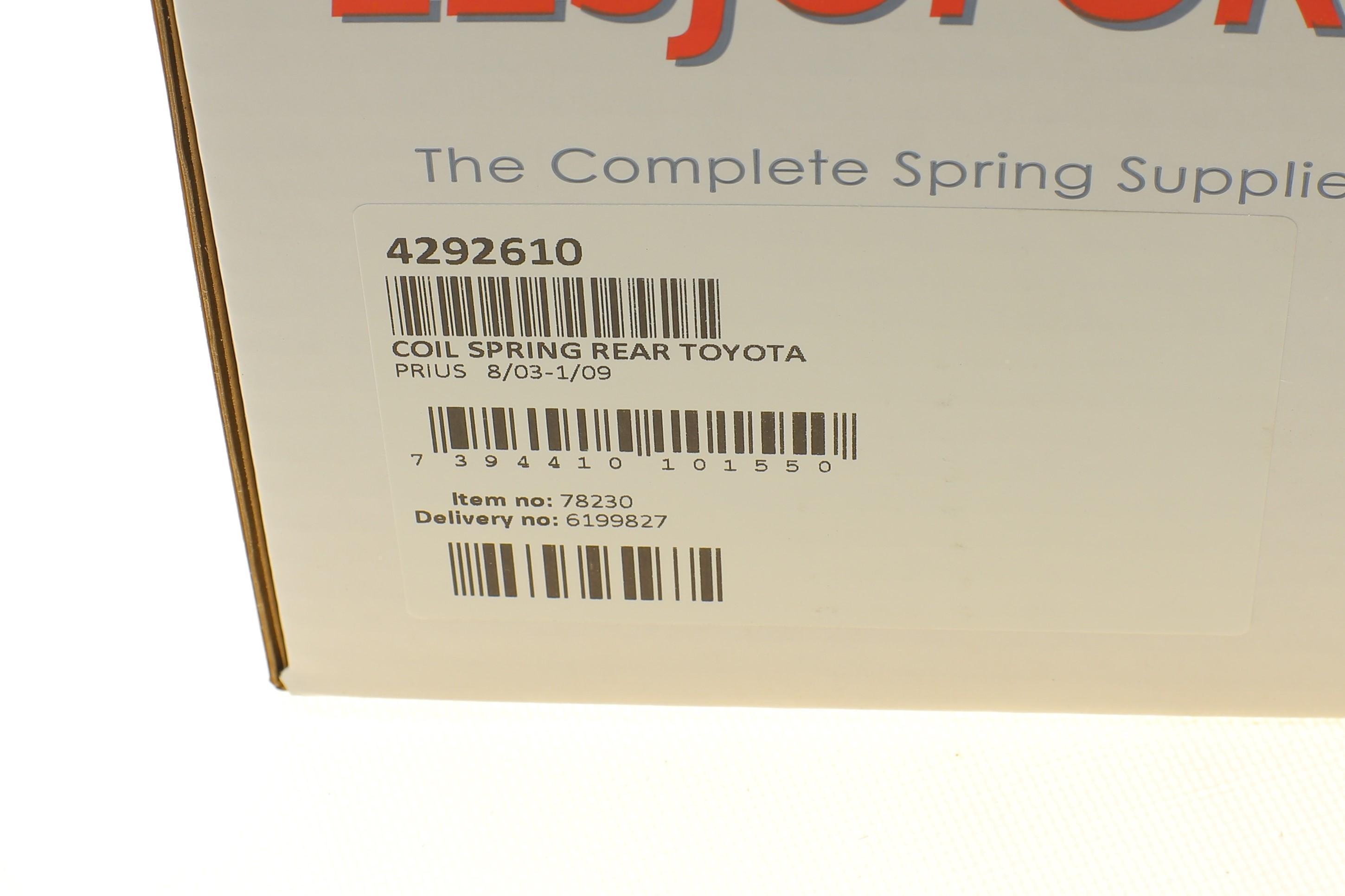 Пружина (задня) Toyota Prius 1.5 Hybrid 03-09 (накл.зад.ч)