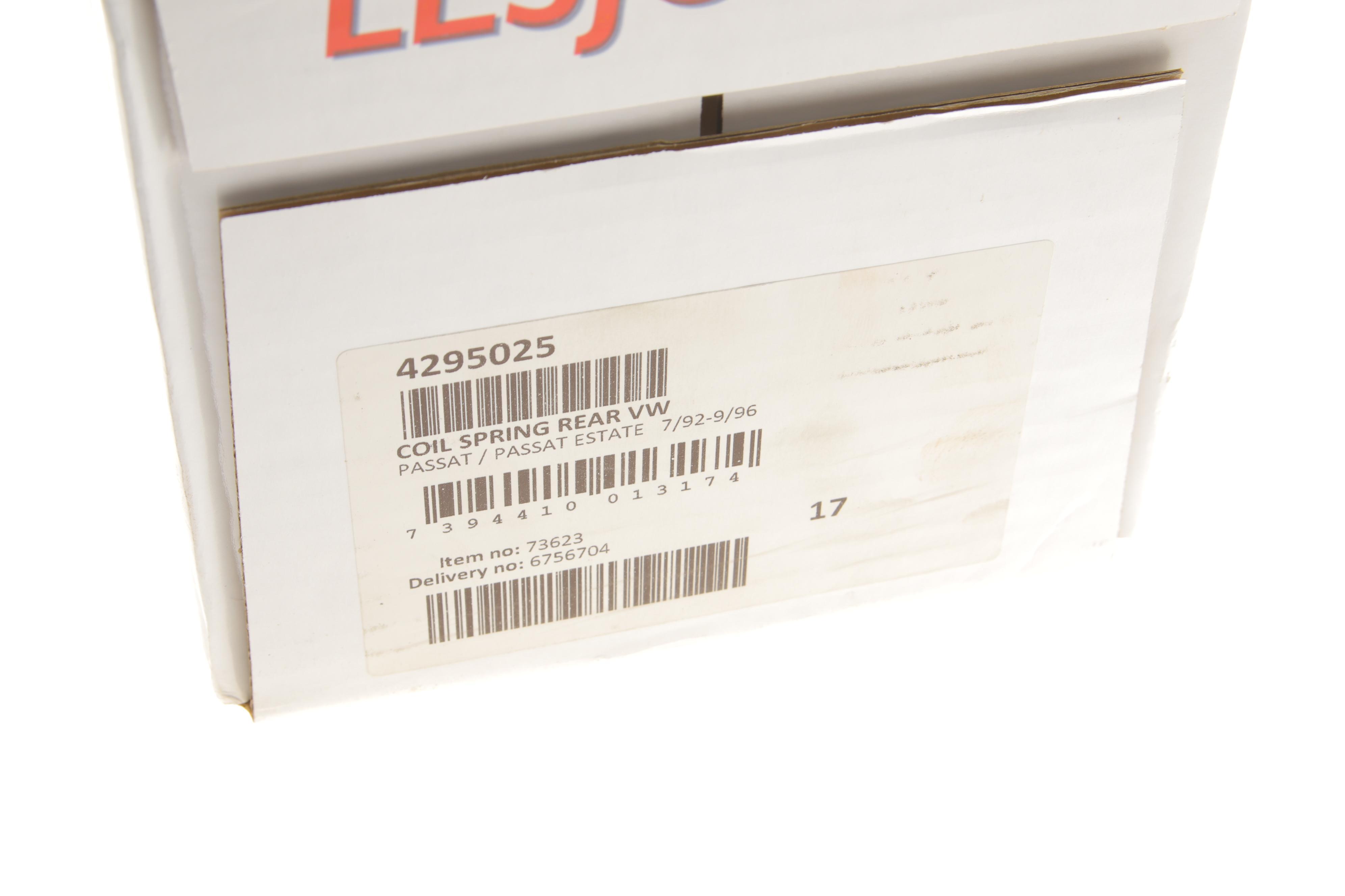 Пружина (задня) VW Passat B3/B4 1.6-2.0/1.9TD/TDI/2.8 VR6 92-96 (седан/універсал до -93)