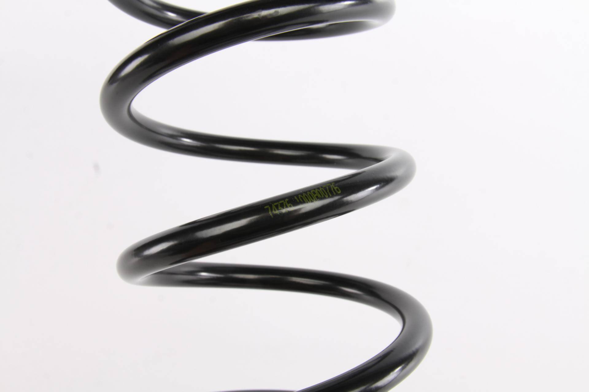 Пружина (задня) Nissan Almera I 2.0D 97-00 (седан/нах.зад.частина)