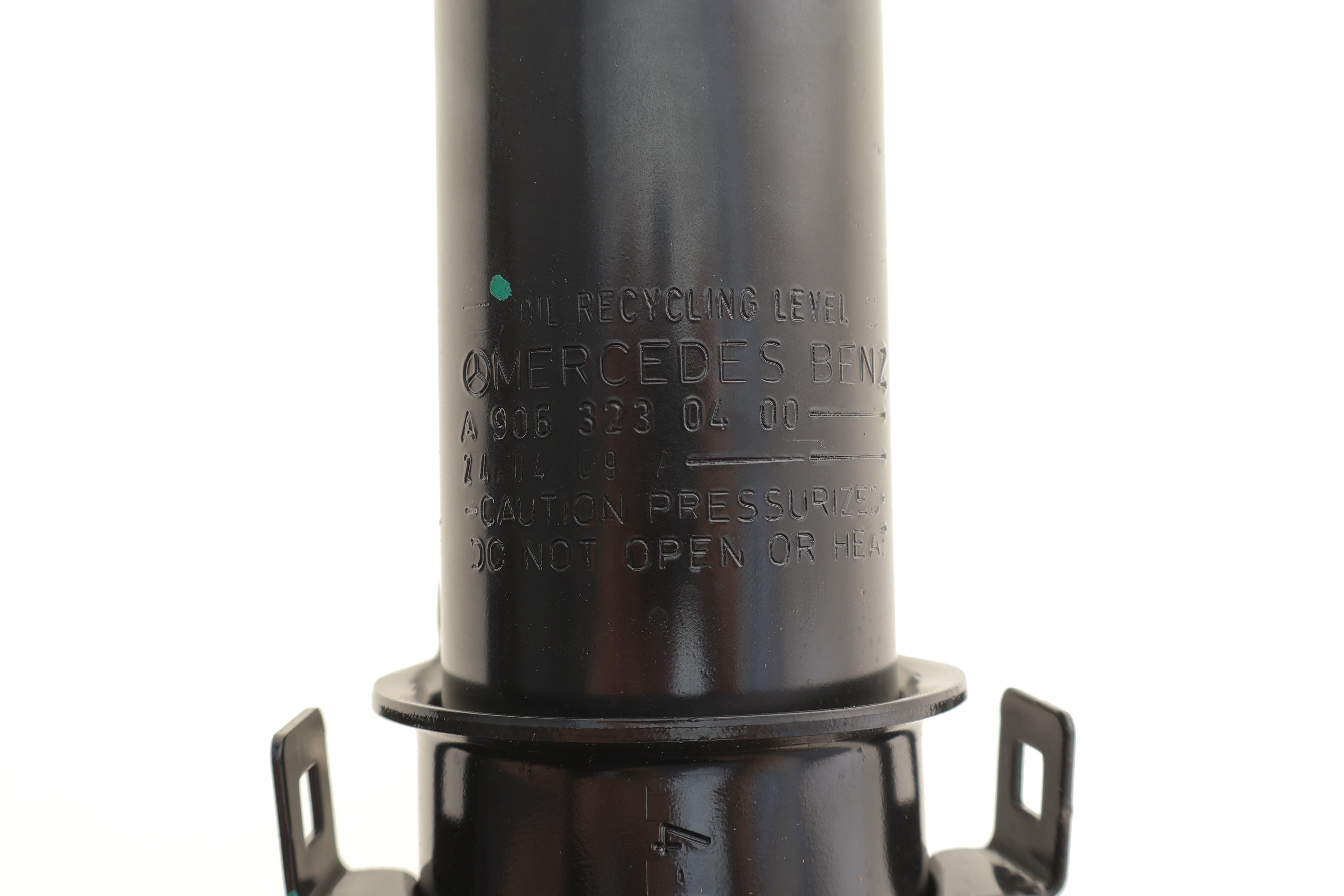 Амортизатор (передній) MB Sprinter 209-319CDI/VW Crafter 30-35 06- (ОЕ всередині)