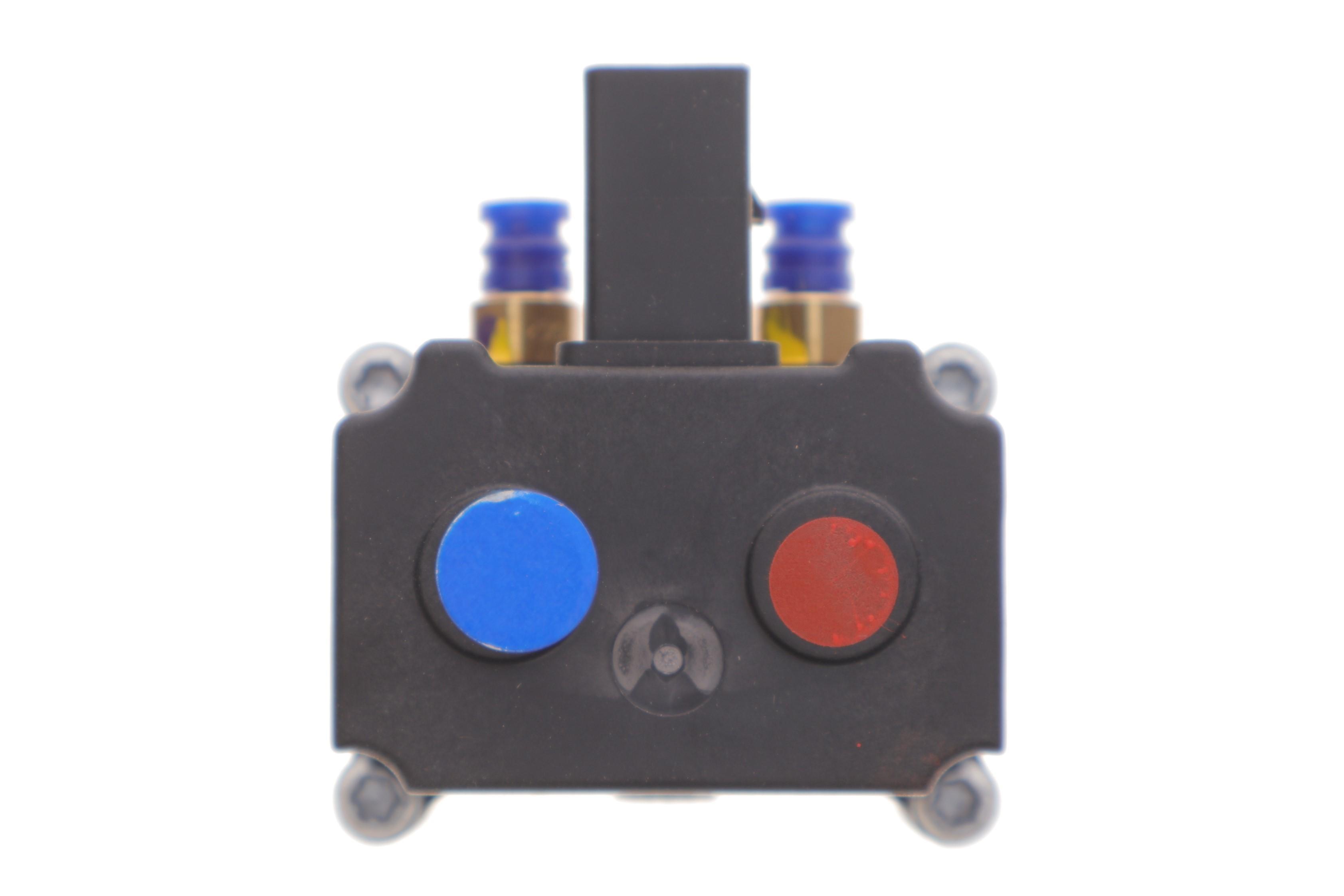 Клапан пневмопідвіски BMW 7 (F01/F02/F03/F04) 08-15/5 (F07/F11) 12-17 N47/N57N52/N55/N63