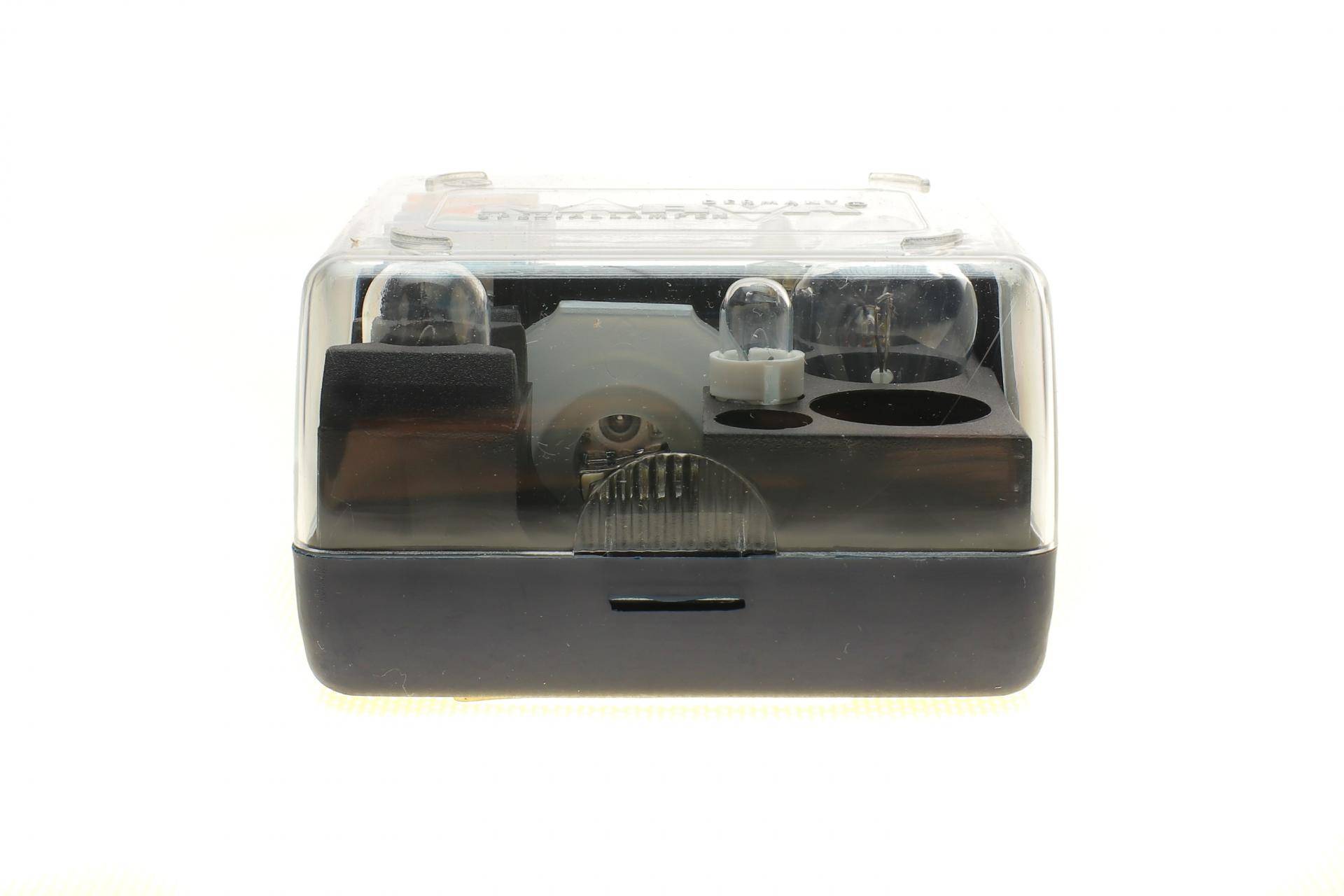 Комплект лампочок H1 12V (P21/4W,P21W ,R5W,C5W T4W + 4 запобіжника)