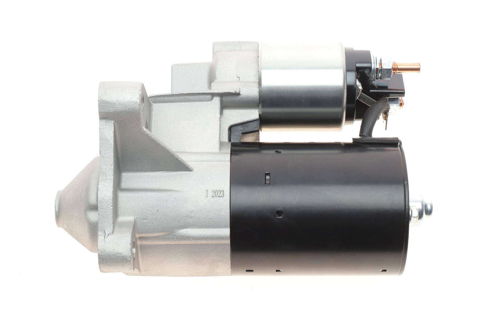 Стартер Renault Megane II/Trafic II 2.0 01- (12V/0.9kw) (z=9) = 114814