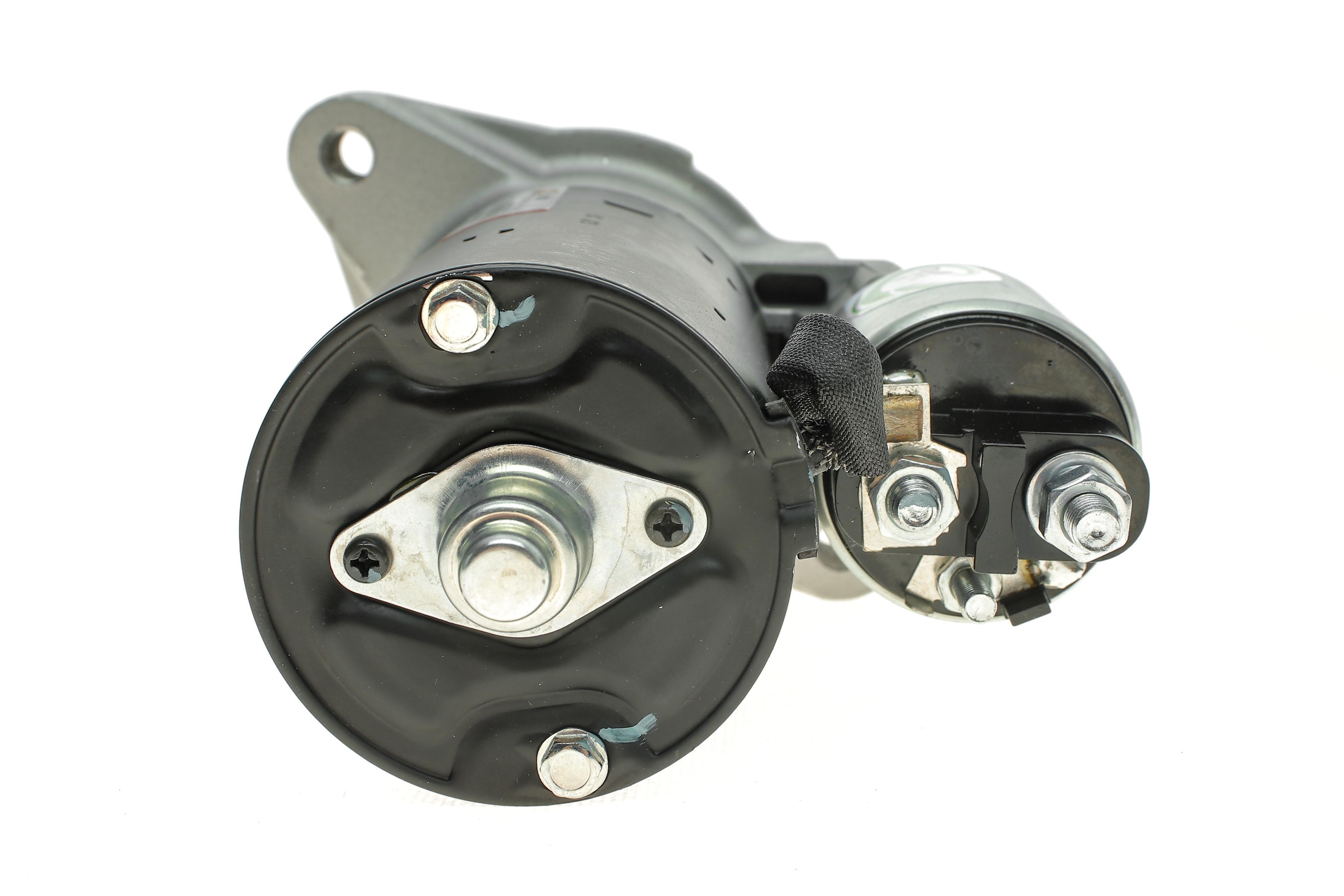 Стартер VW Touareg 2.5 R5 TDI 03-10 (2.2kw) (z=9)