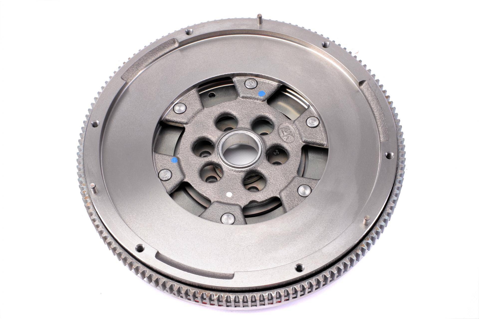 Демпфер + комплект зчеплення VW Caddy III 1.9TDI/2.0TDI 07- 62/77/81/103kw