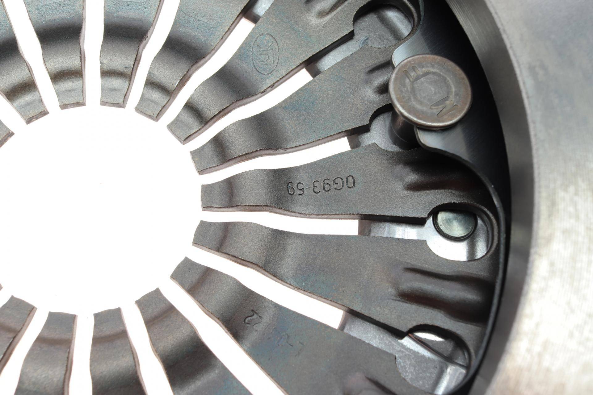 Комплект зчеплення VW Caddy III/CC B7/Passat B6-B7/Touran 1.9TDI/2.0TDI/2.0TFSI/BlueTDI 07-10