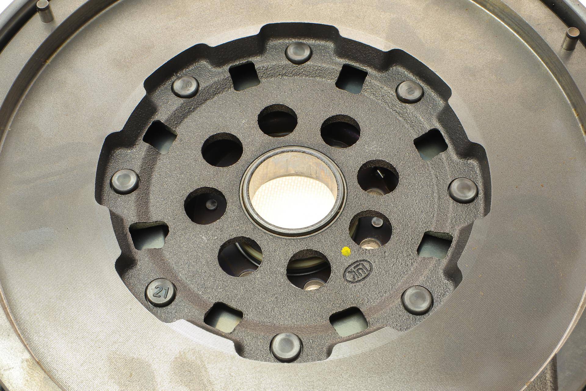 Демпфер + комплект зчеплення +вижимний Citroen C-Crosser/Peugeot 4007 2.2 HDi 07-