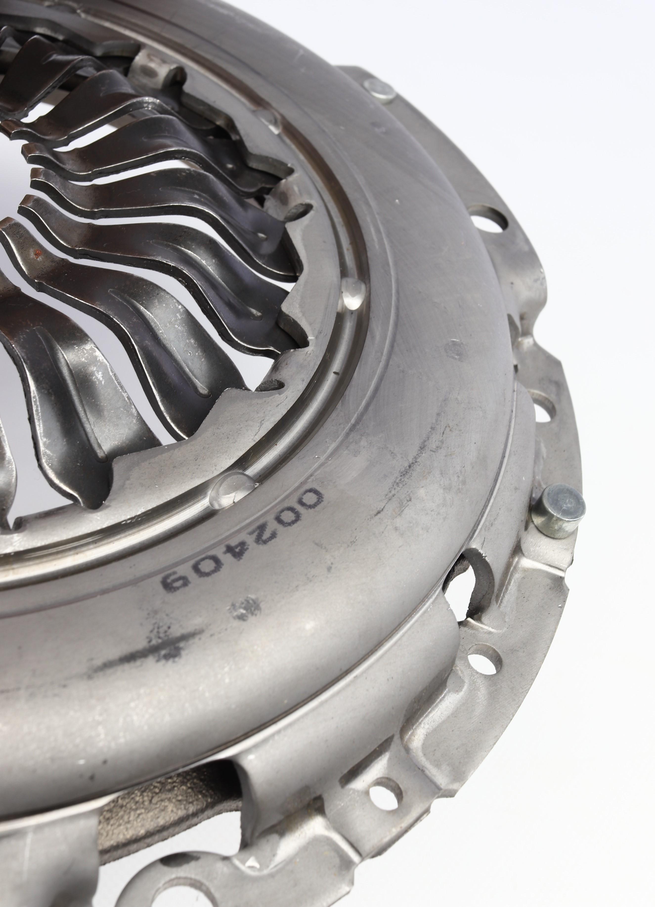 Комплект зчеплення Ford Focus 1.6 TDCi 04-12 (d=240mm)