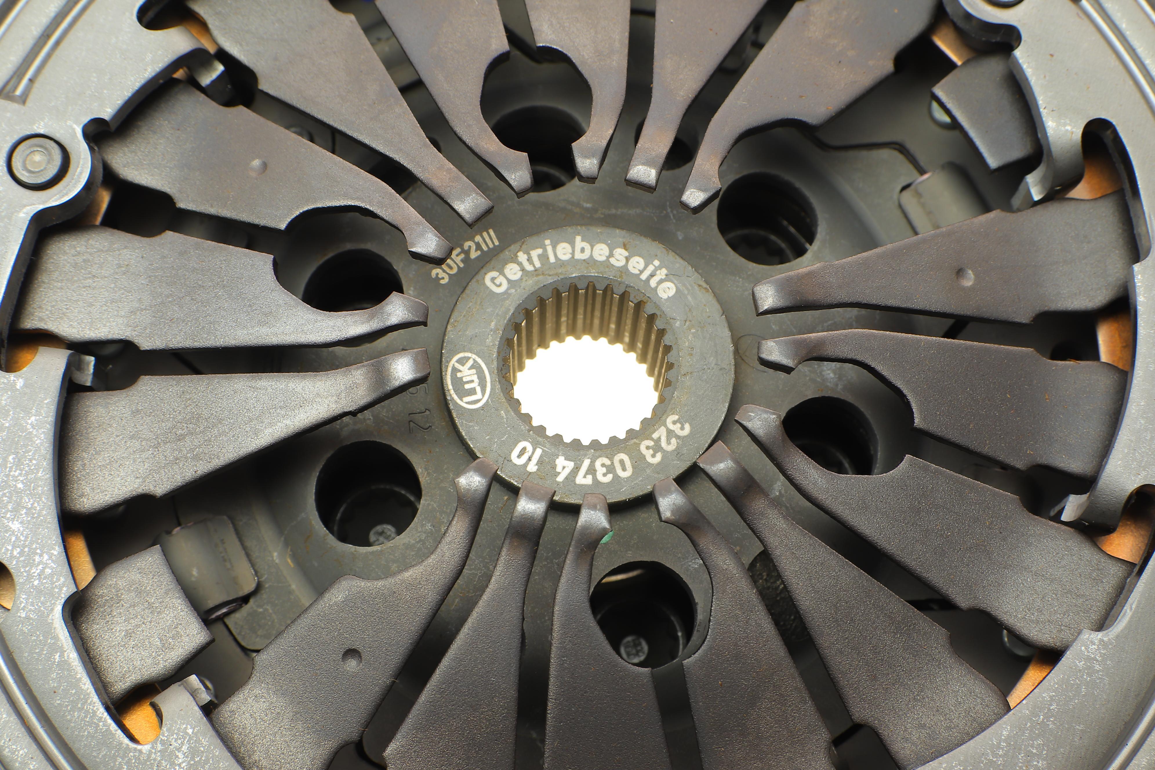 Демпфер + комплект зчеплення Skoda Fabia/Octavia/Roomster/VW Bora/Golf 1, 8T/1.9TDI