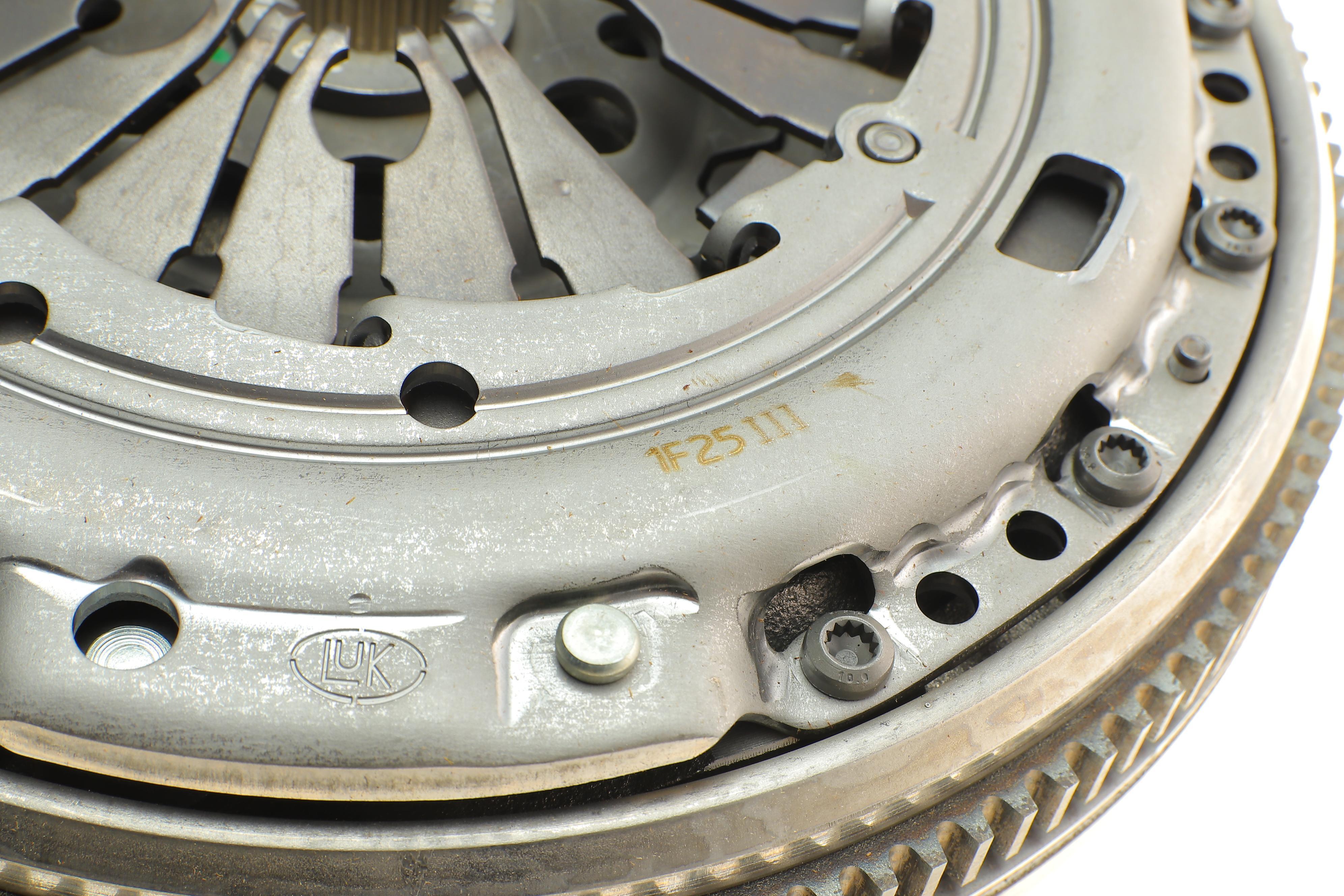 Демпфер + комплект зчеплення Skoda Fabia/Octavia/Roomster/VW Bora/Golf 1, 8T/1.9TDI