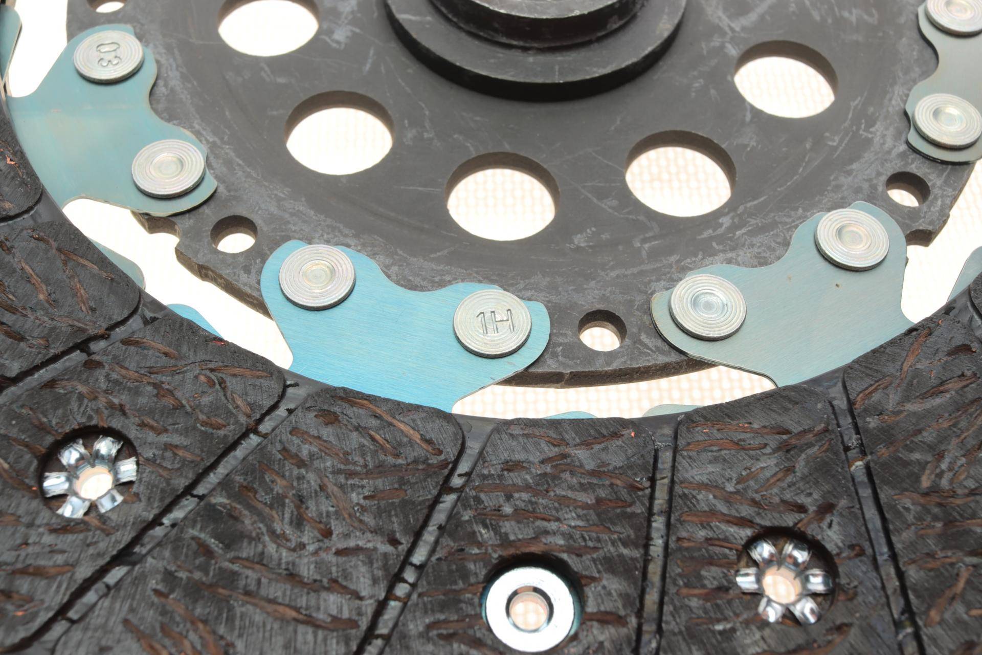 Демпфер + комплект зчеплення Opel Vectra C 1.9 CDTI 04-09