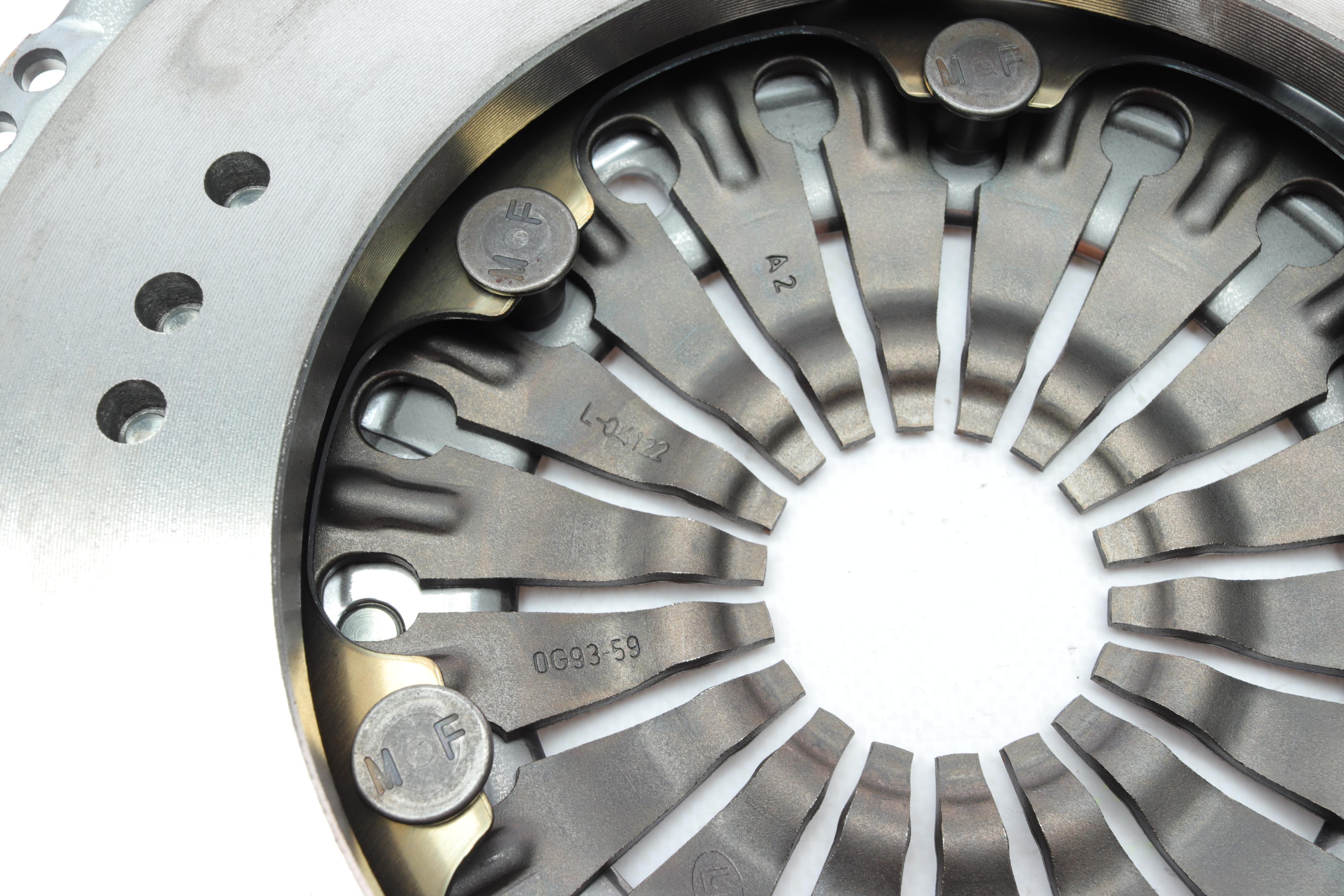 Комплект зчеплення VW Caddy III 1.9/2.0 TDI 10-15/VW Caddy IV 2.0 TDI 15-20