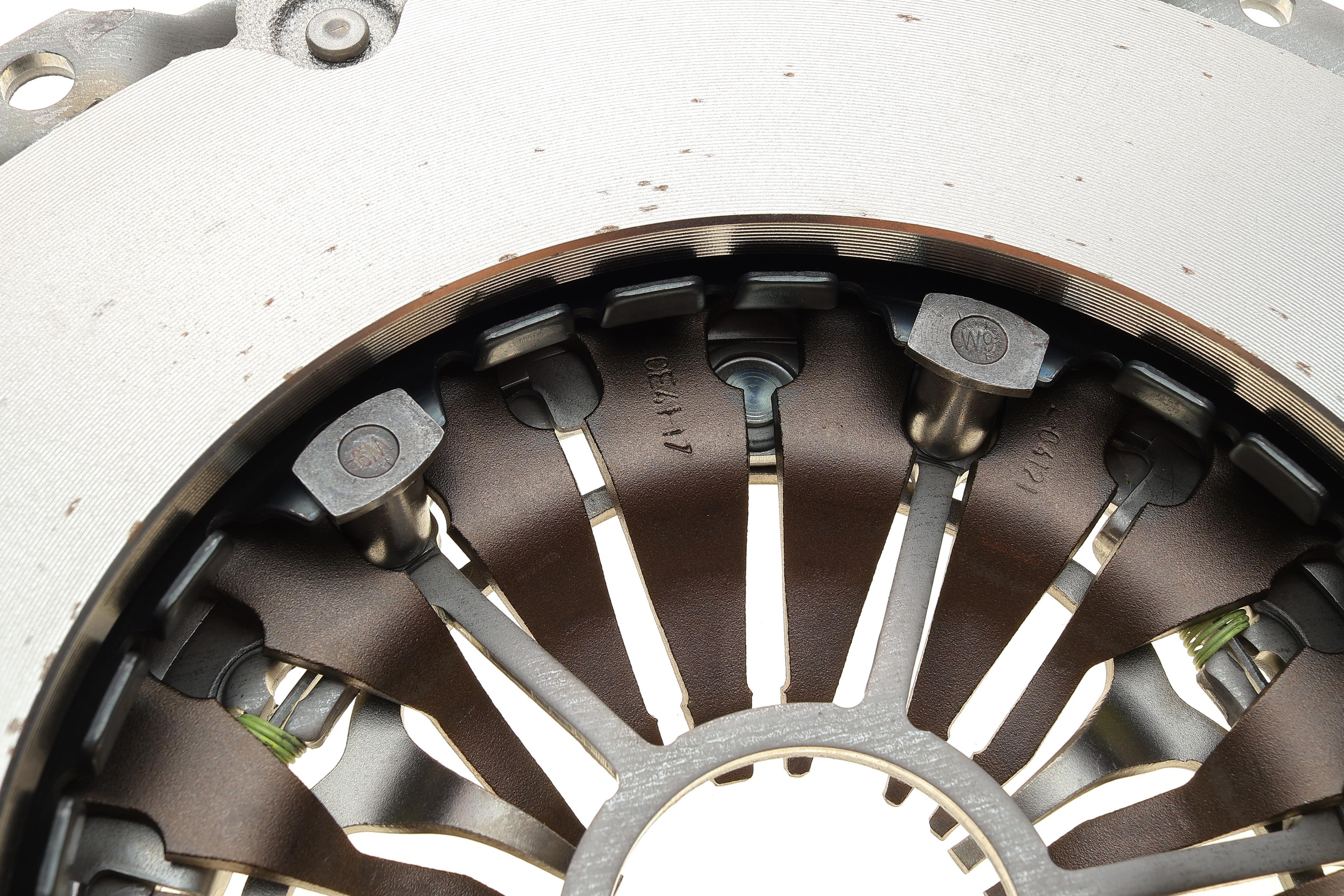 Демпфер + комплект зчеплення Opel Vectra C 1.9CDTI, 74/88/110kw, 04-09, (Z19DT)