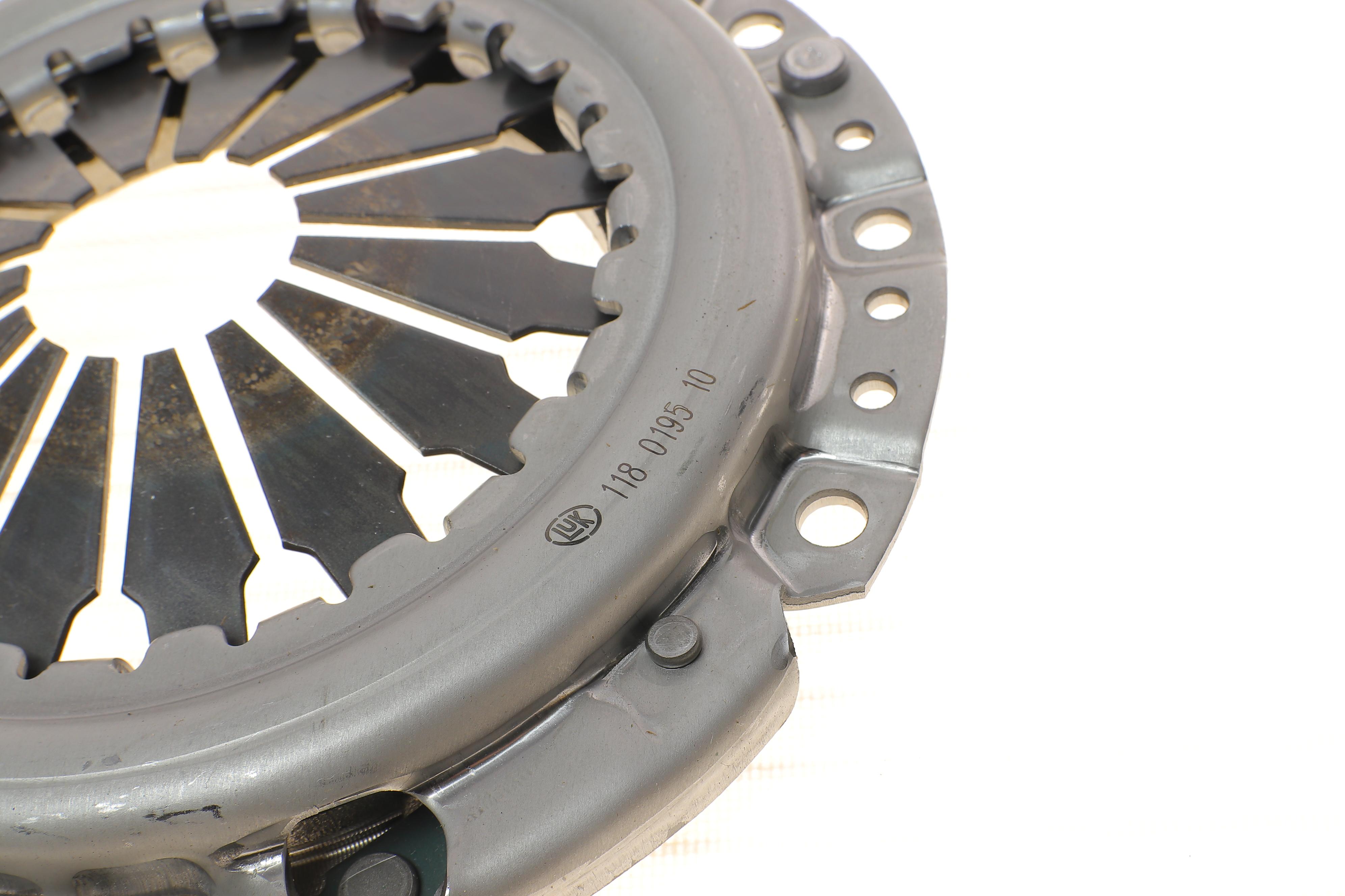 Комплект зчеплення Hyundai Getz 1.1 02-09 (d=180mm) (+вижимний)