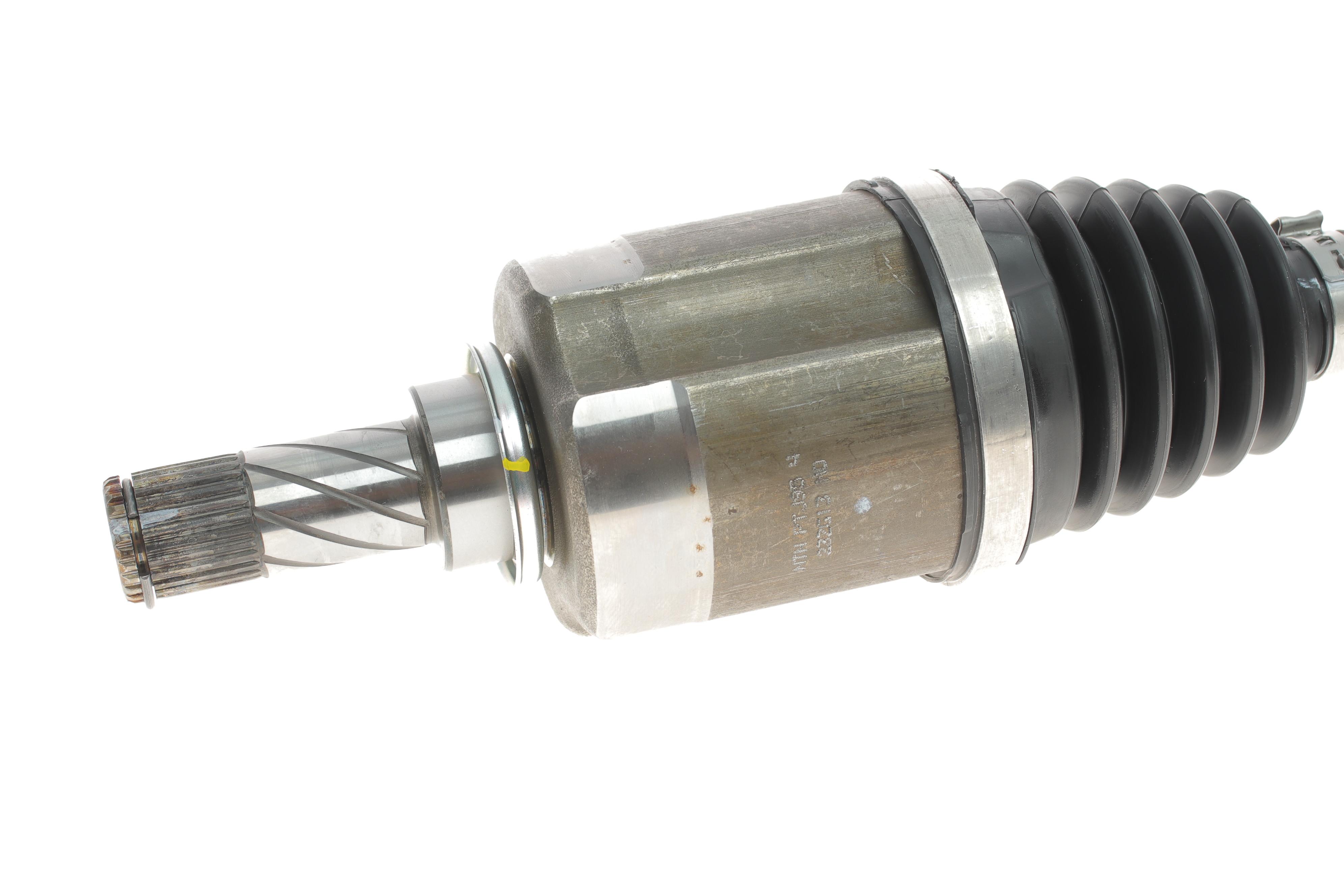 Піввісь (передня) Dacia Duster 1.5dCi/1.6 МКПП 10-/Renault Megane 1.5dCi 08-15 (L) (25x26x726)