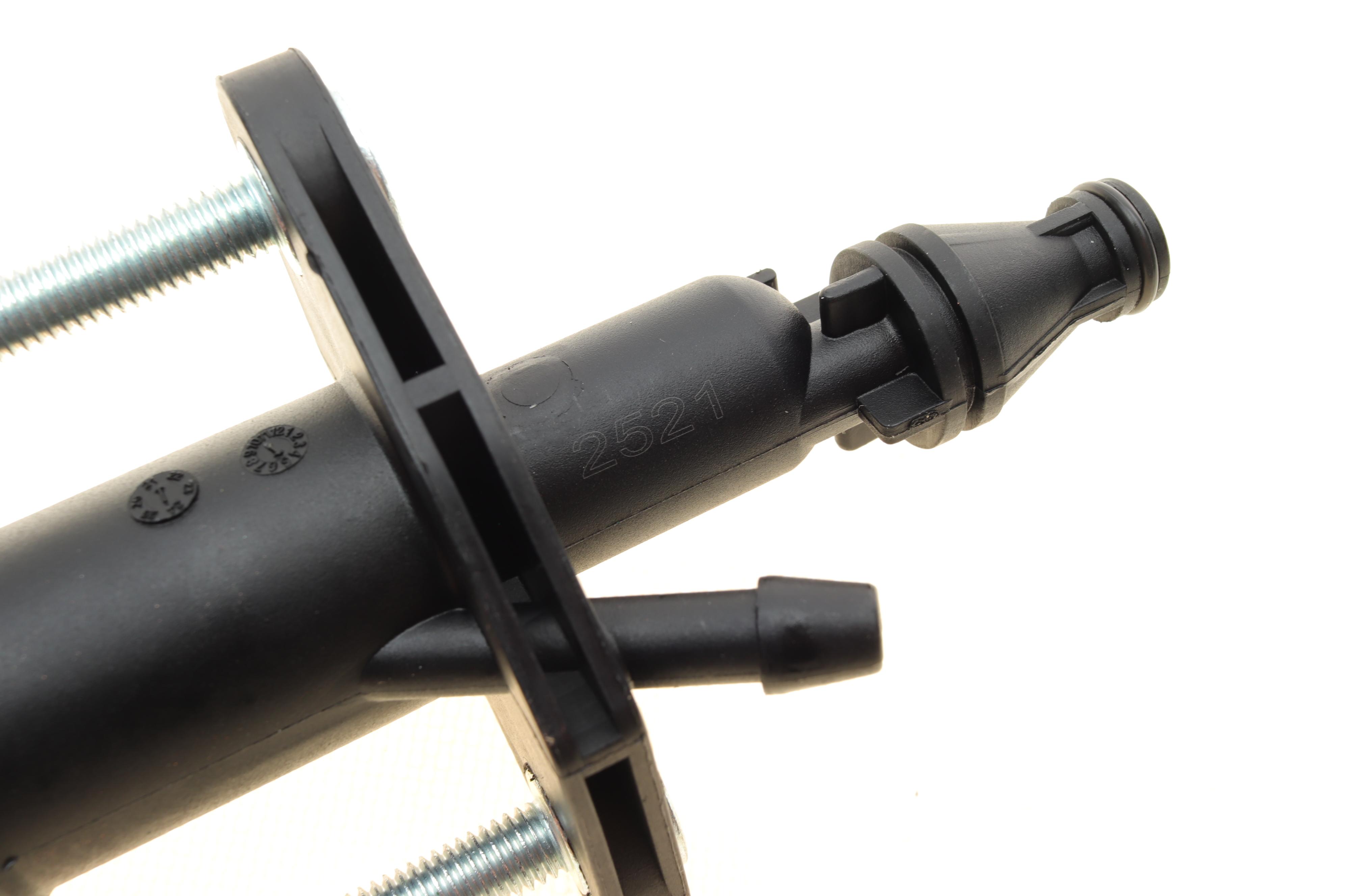 Циліндр зчеплення (головний) Opel Vectra C/Signum 02-08 (d=15.87mm)