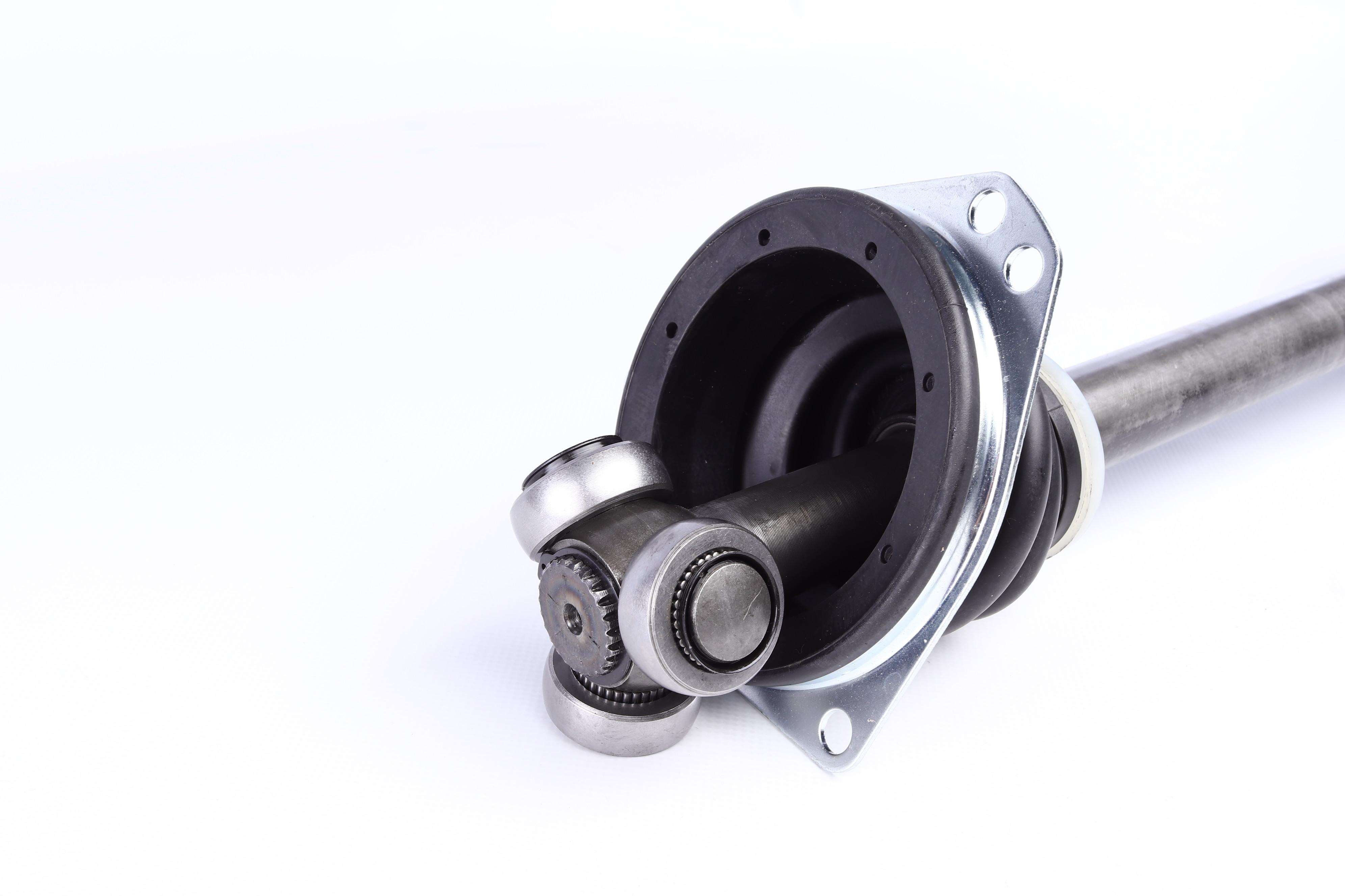 Піввісь Opel Movano 2.5 DTI 01- (L) (28x663) d=37