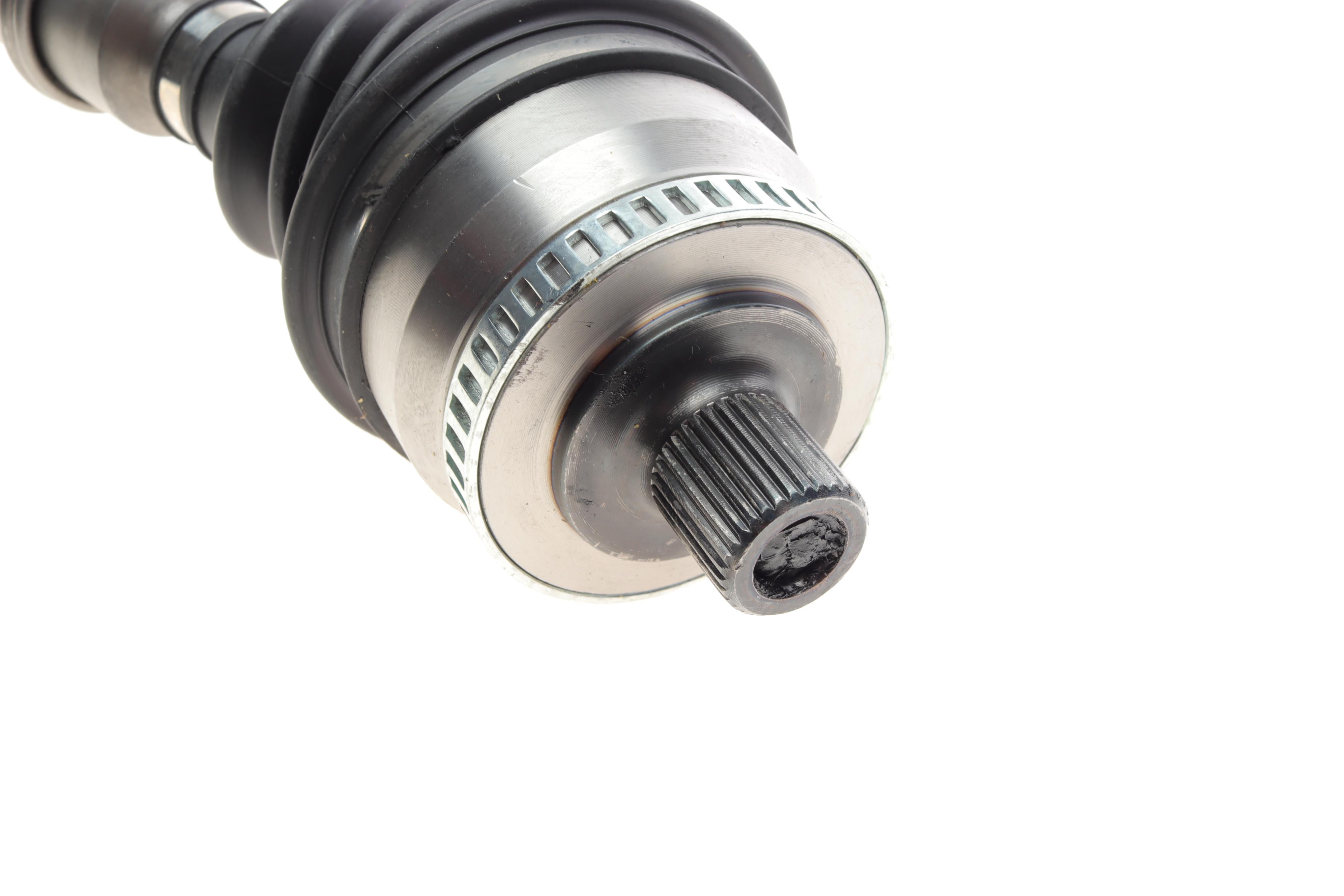 Піввісь (передня) Audi A4/VW Passat 1.8-2.3 95-05 (R) (33x30x622/45ABS)