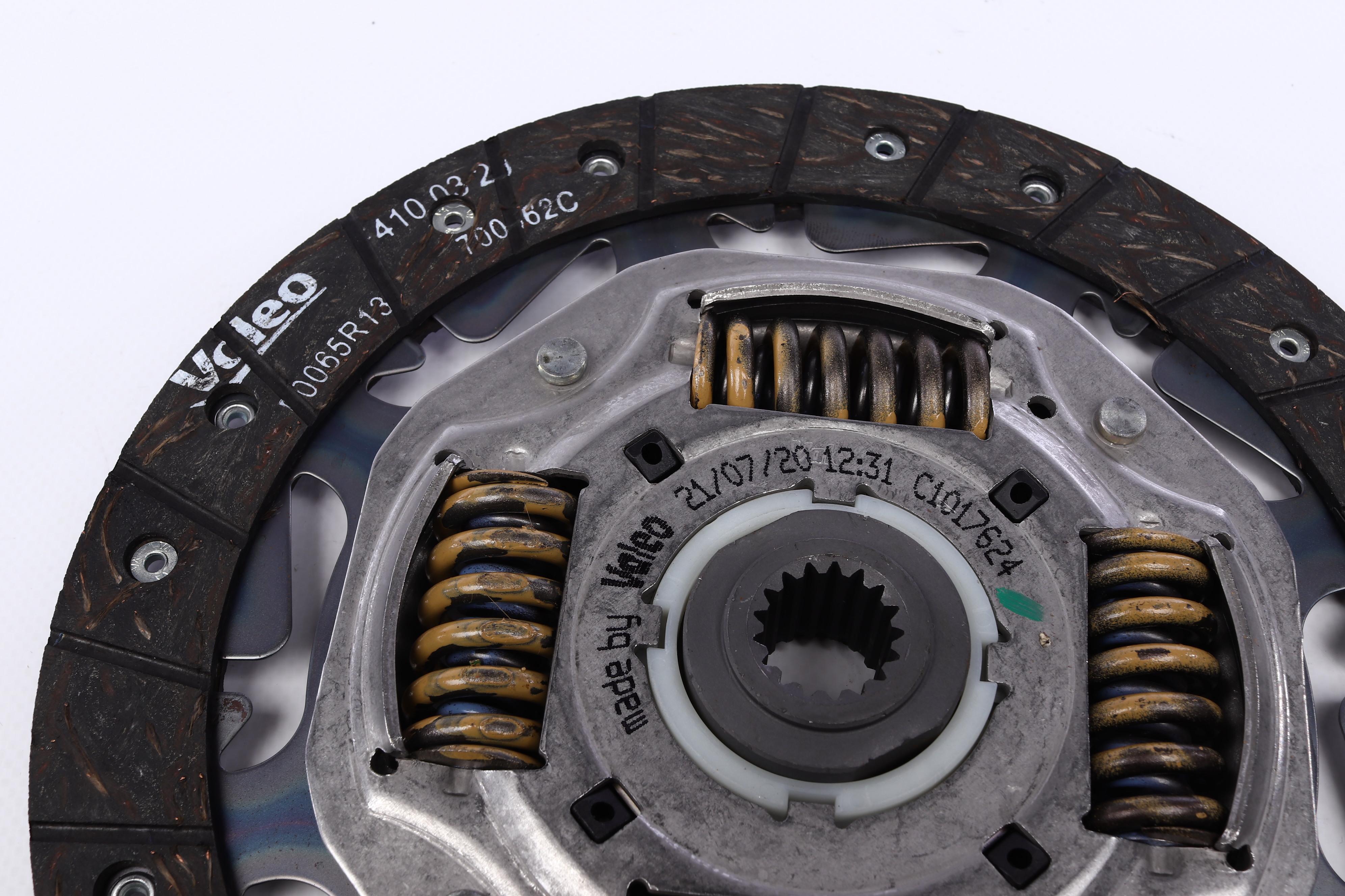 Комплект зчеплення Ford C-max/Focus II 1.8 06-12 (d=220/z=17)