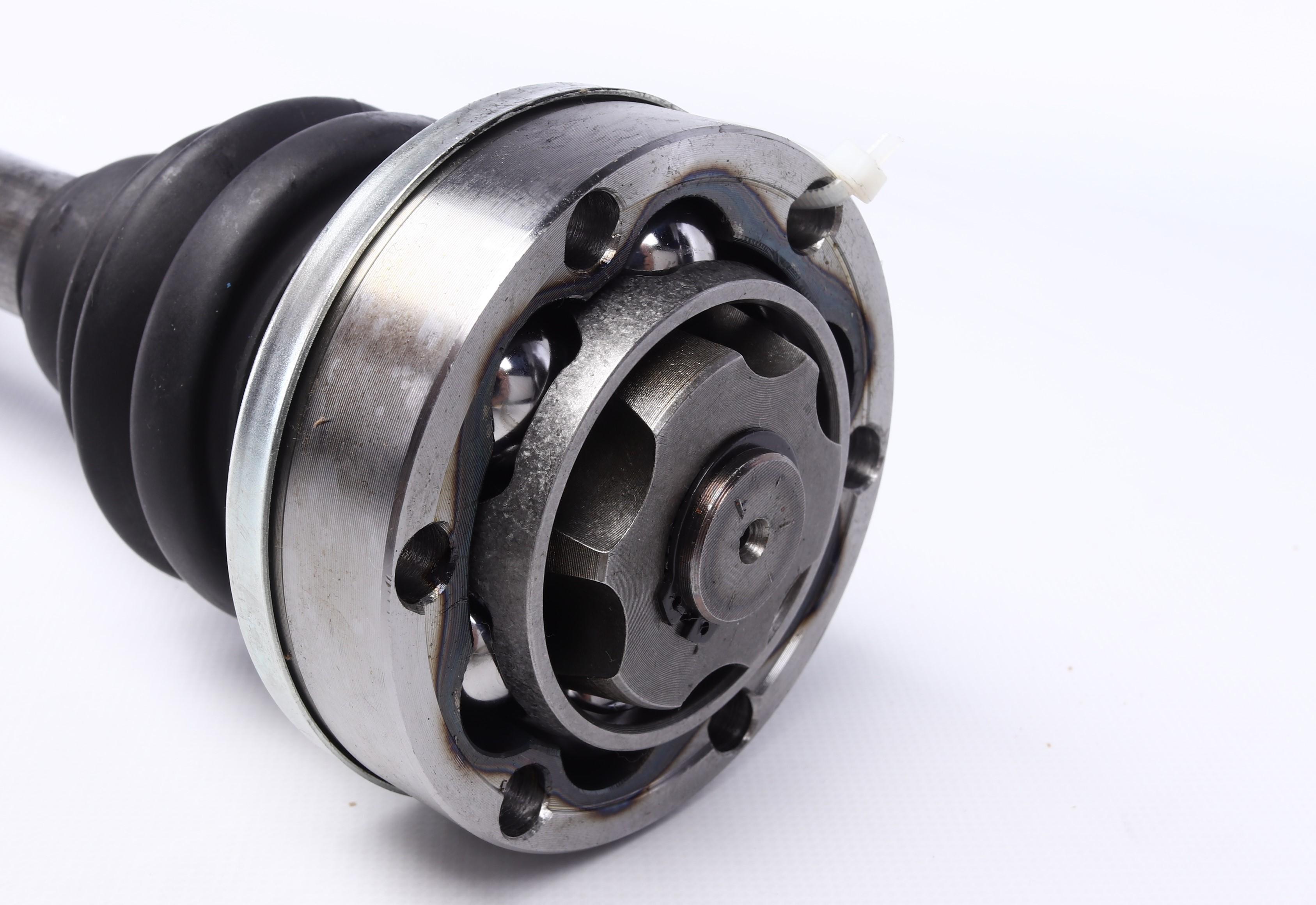 Піввісь VW T4 90-03 (L) (38x527)