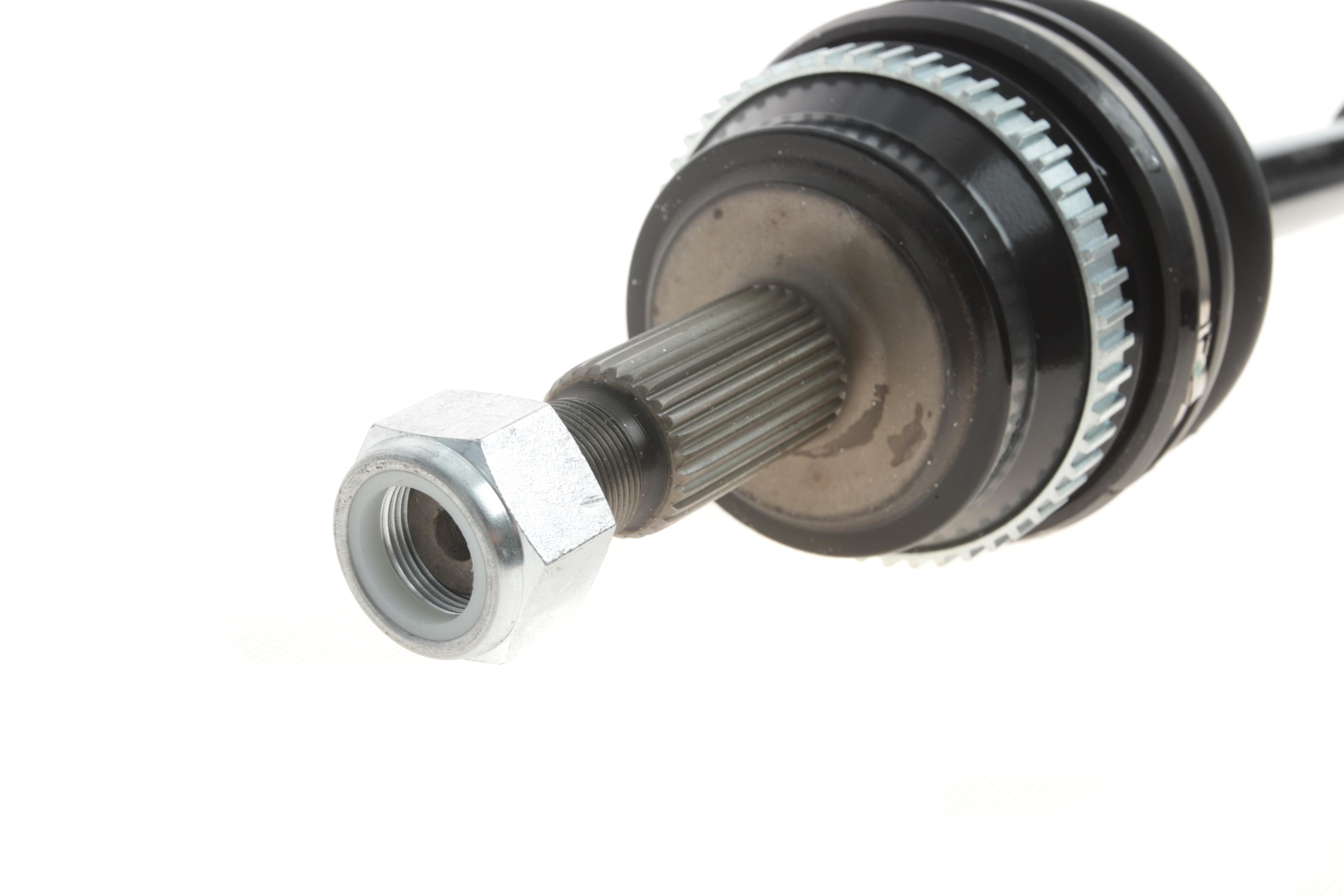 Піввісь Renault Master 2.5dCi 03-06 (R) (28x39x1144x51T)