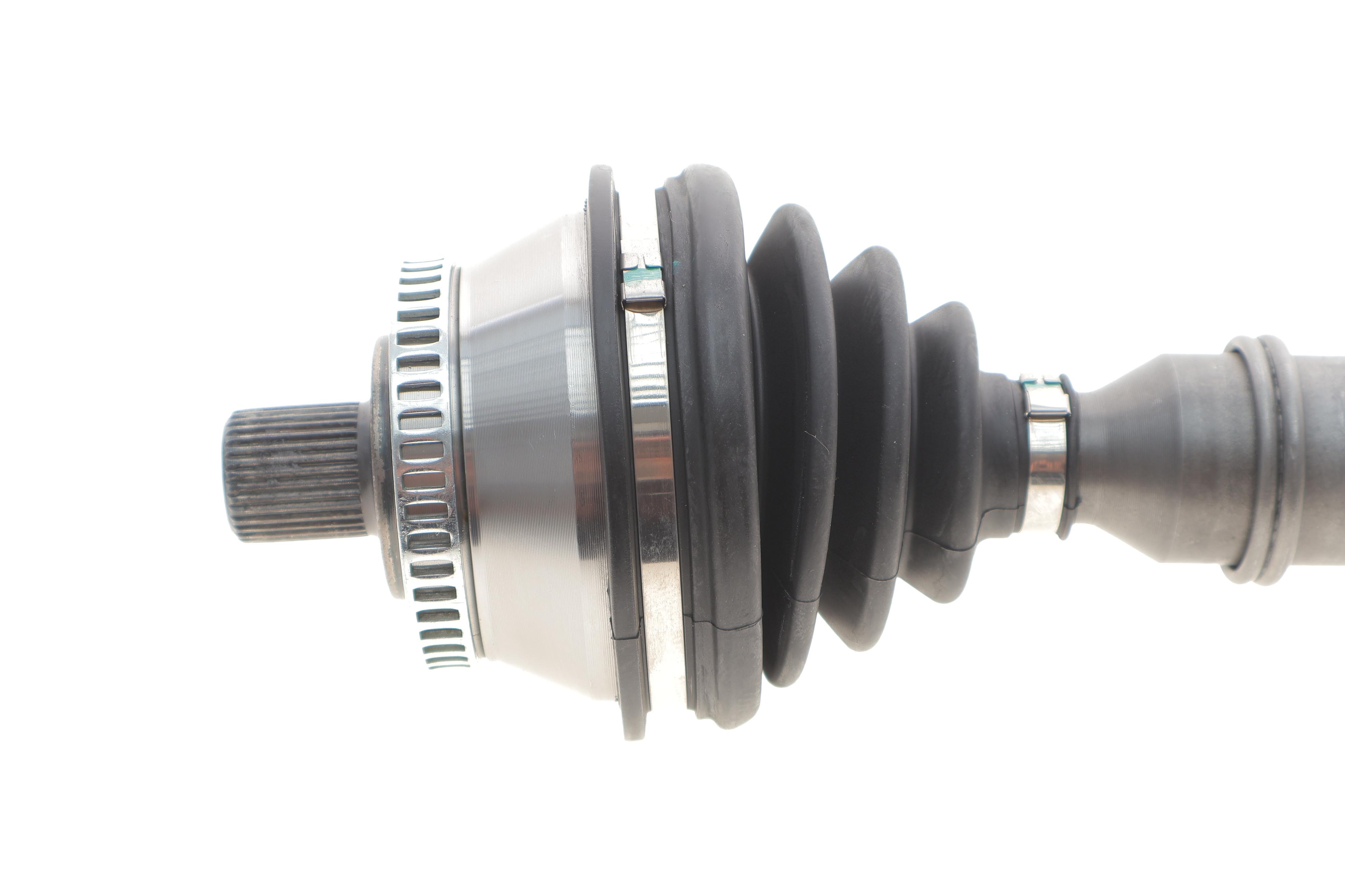 Піввісь Audi A4/VW Passat 98-05 (33x603) (L)