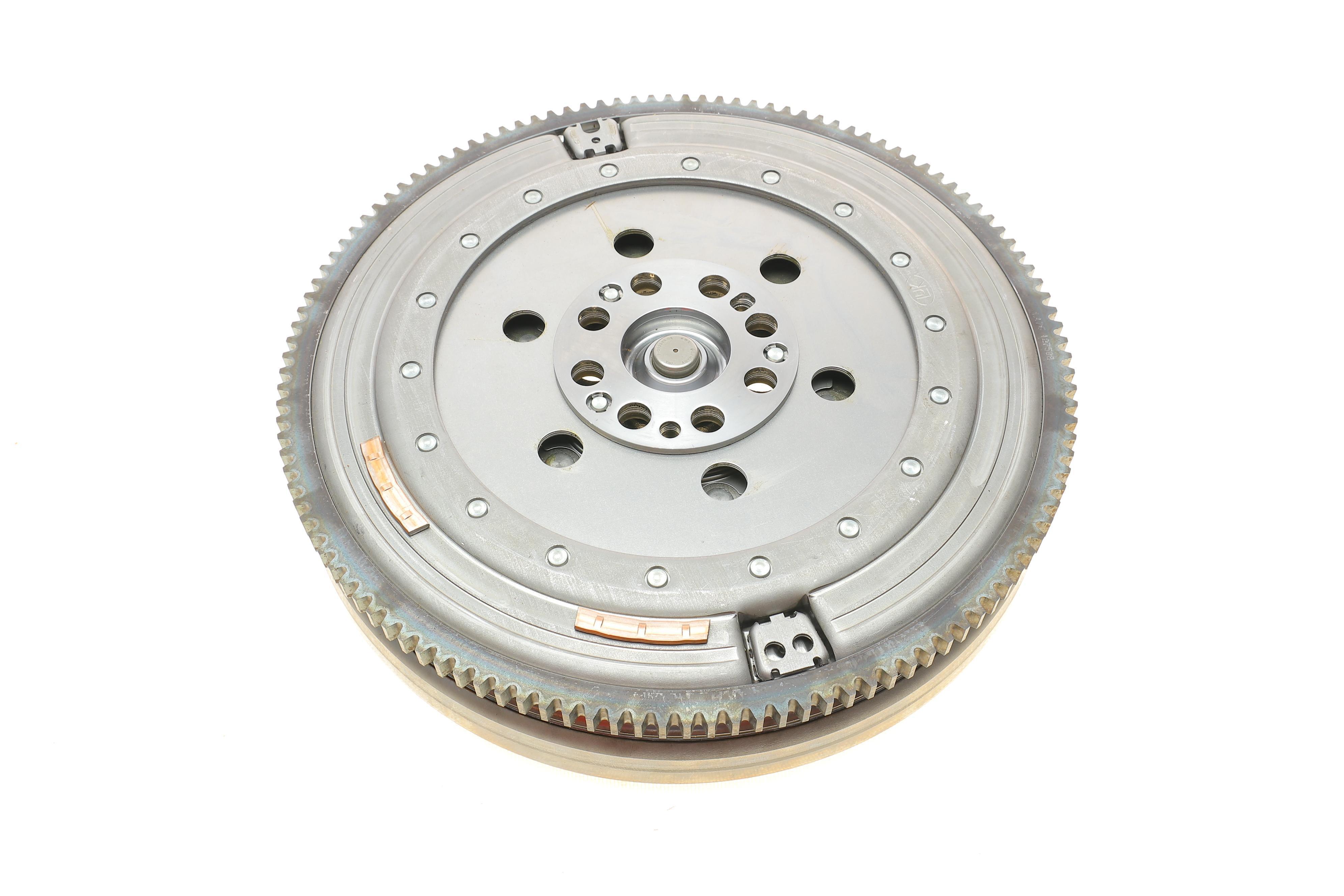 Демпфер + комплект зчеплення BMW 1 (F21)/3 (F30/F80) 11- N47/B47