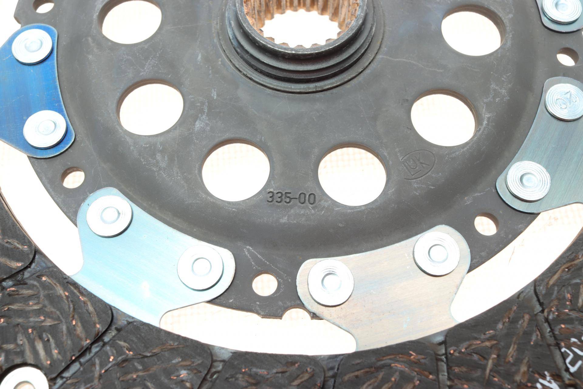 Комплект зчеплення Ford Focus 2.0 04-/Volvo S40/S80 1.8/2.0 04- (d=240mm)