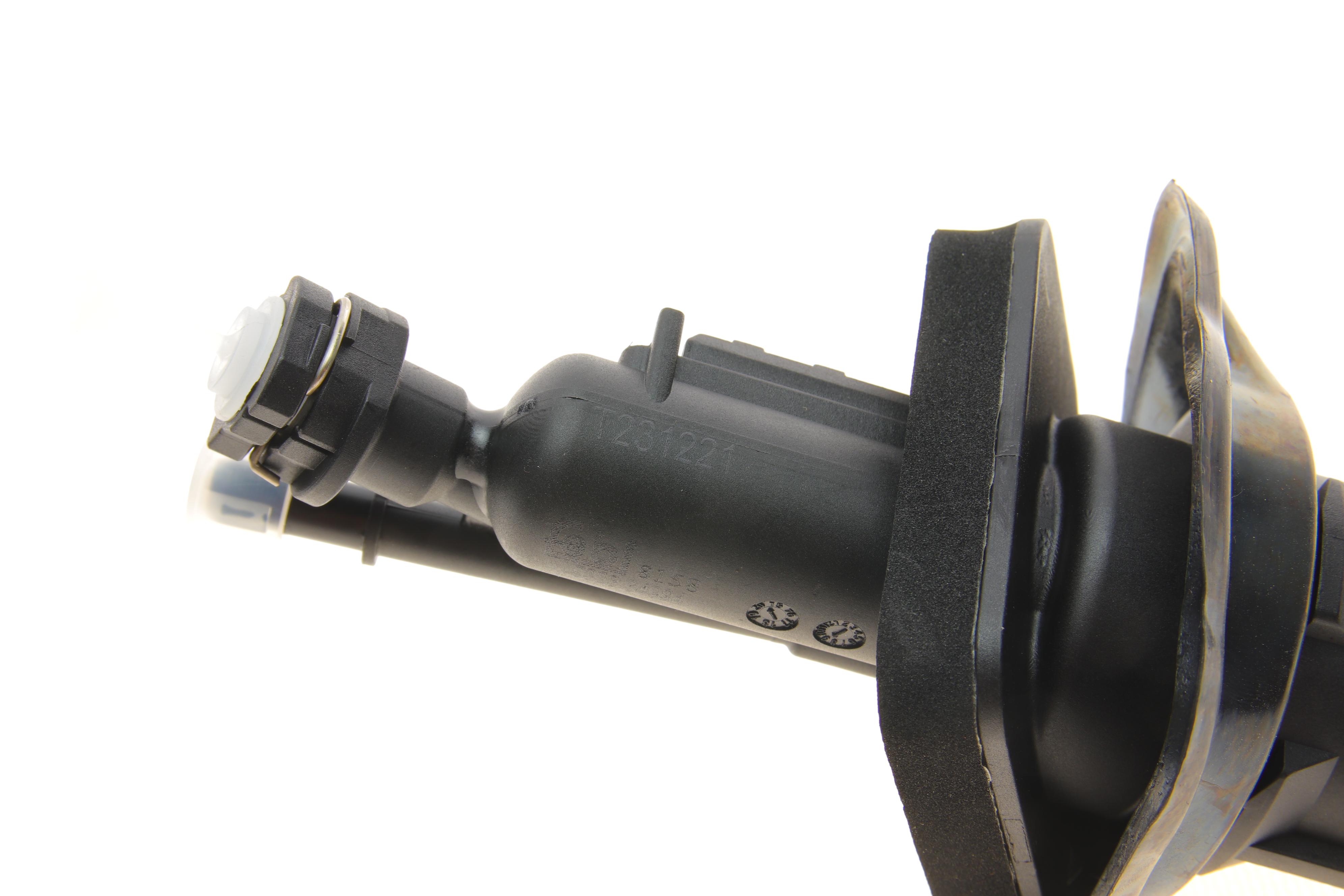 Циліндр зчеплення (головний) Ford Focus II/III/C-max/Mazda 3/5/Volvo C30/S40 II/V50 1.0-2.4D 03-