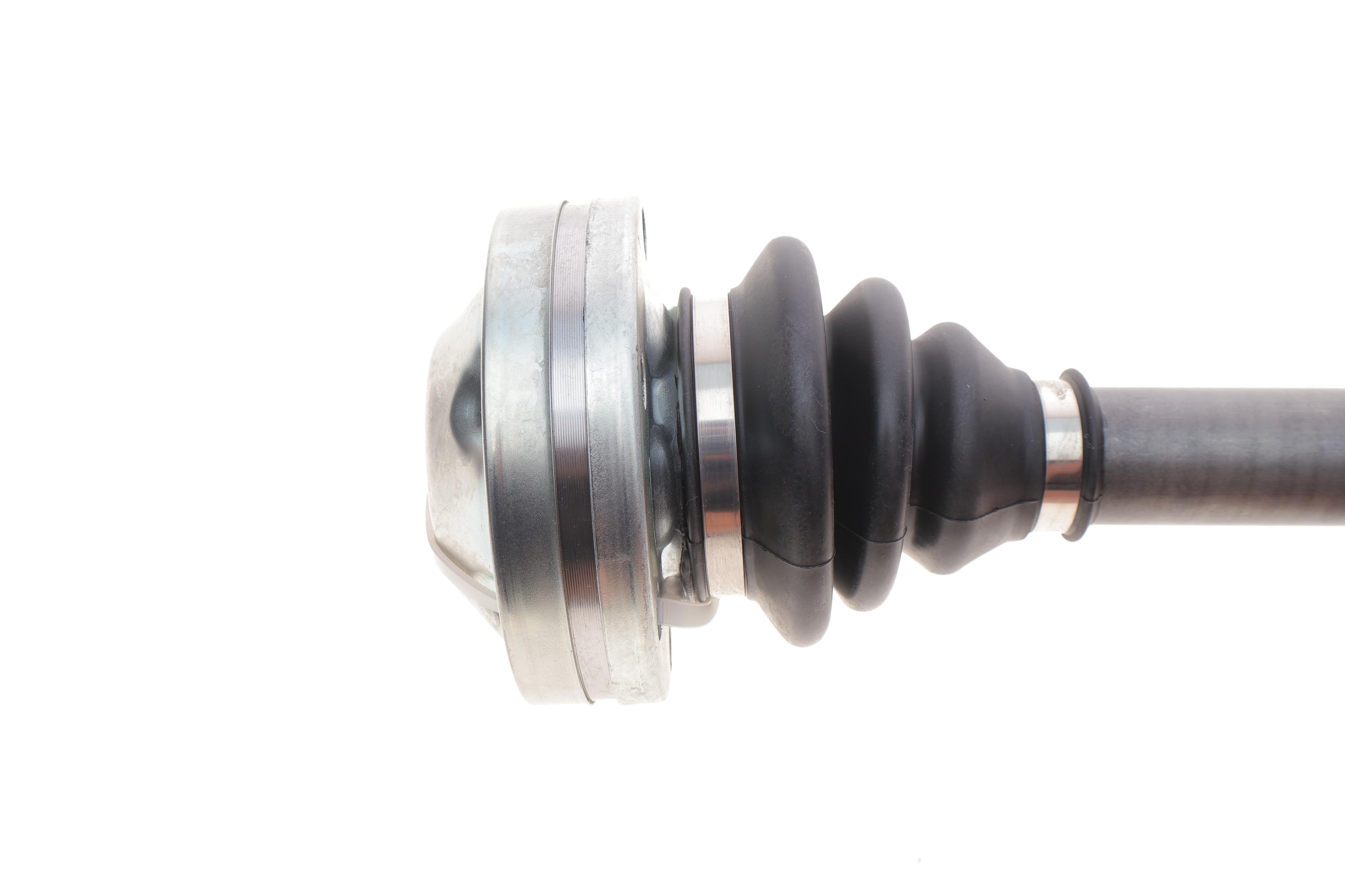 Піввісь (задня) BMW 3 (E46) 98-05 (L) (27x672) M47/M52/M54