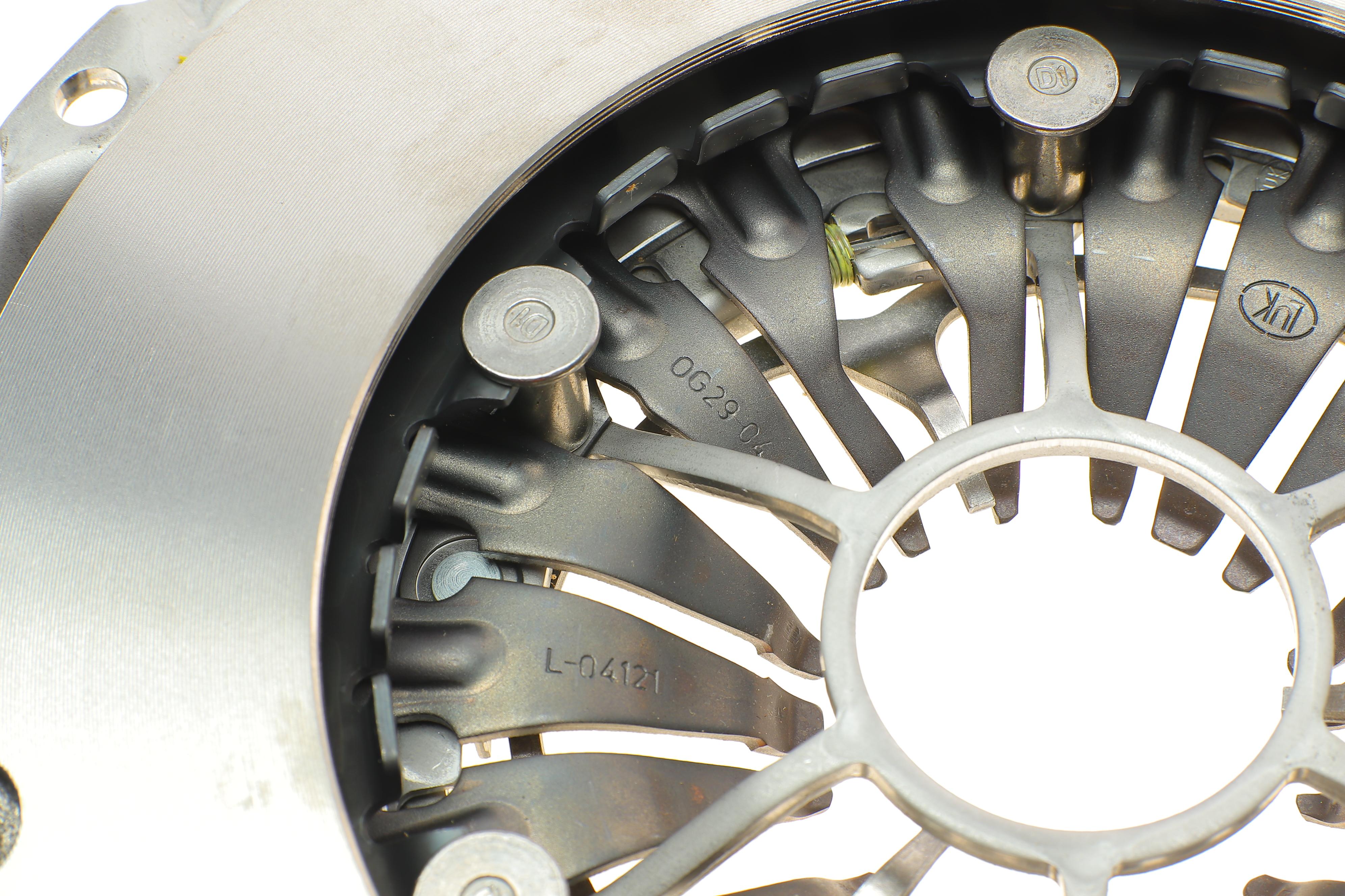 Комплект зчеплення Hyundai iX35/KIA Sportage 2.0 CRDi 10- (d=240mm)