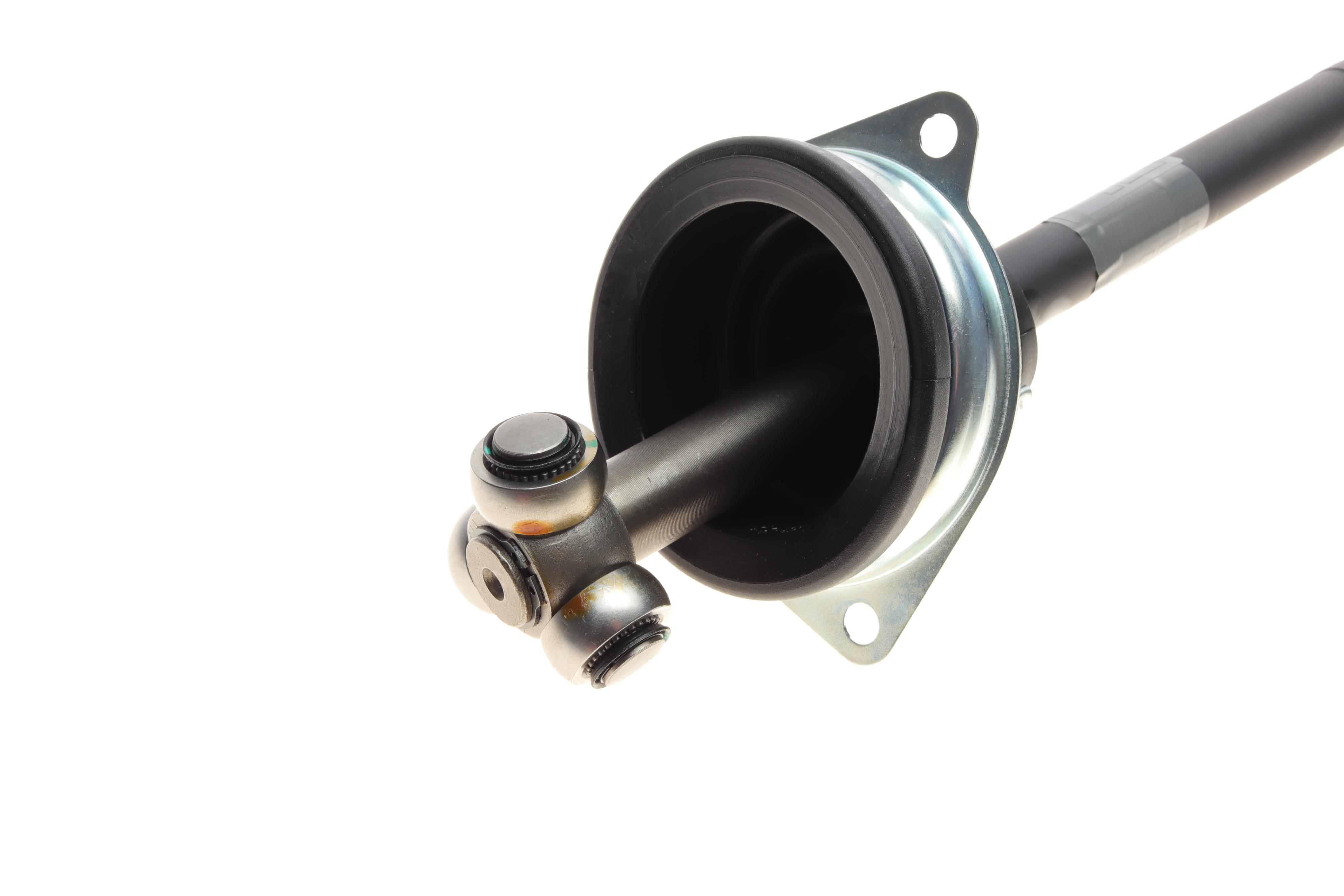 Піввісь (передня) (L) Renault Logan/Dacia Logan 04- МКПП/Sandero 08- (21z/682mm)