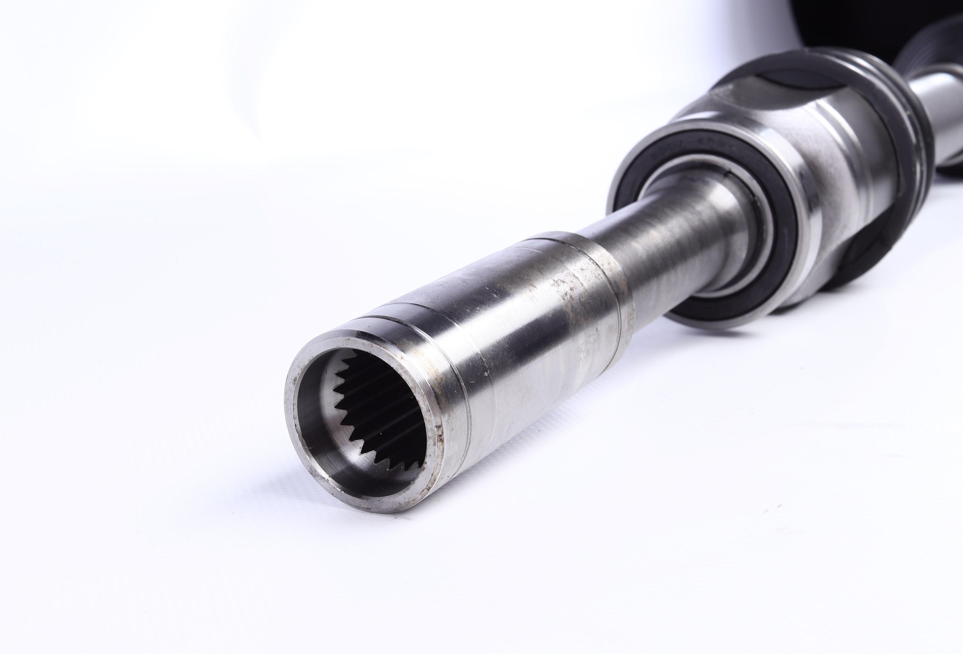 Піввісь Renault Laguna 1.8 16V 01- (R) (27x23x802)