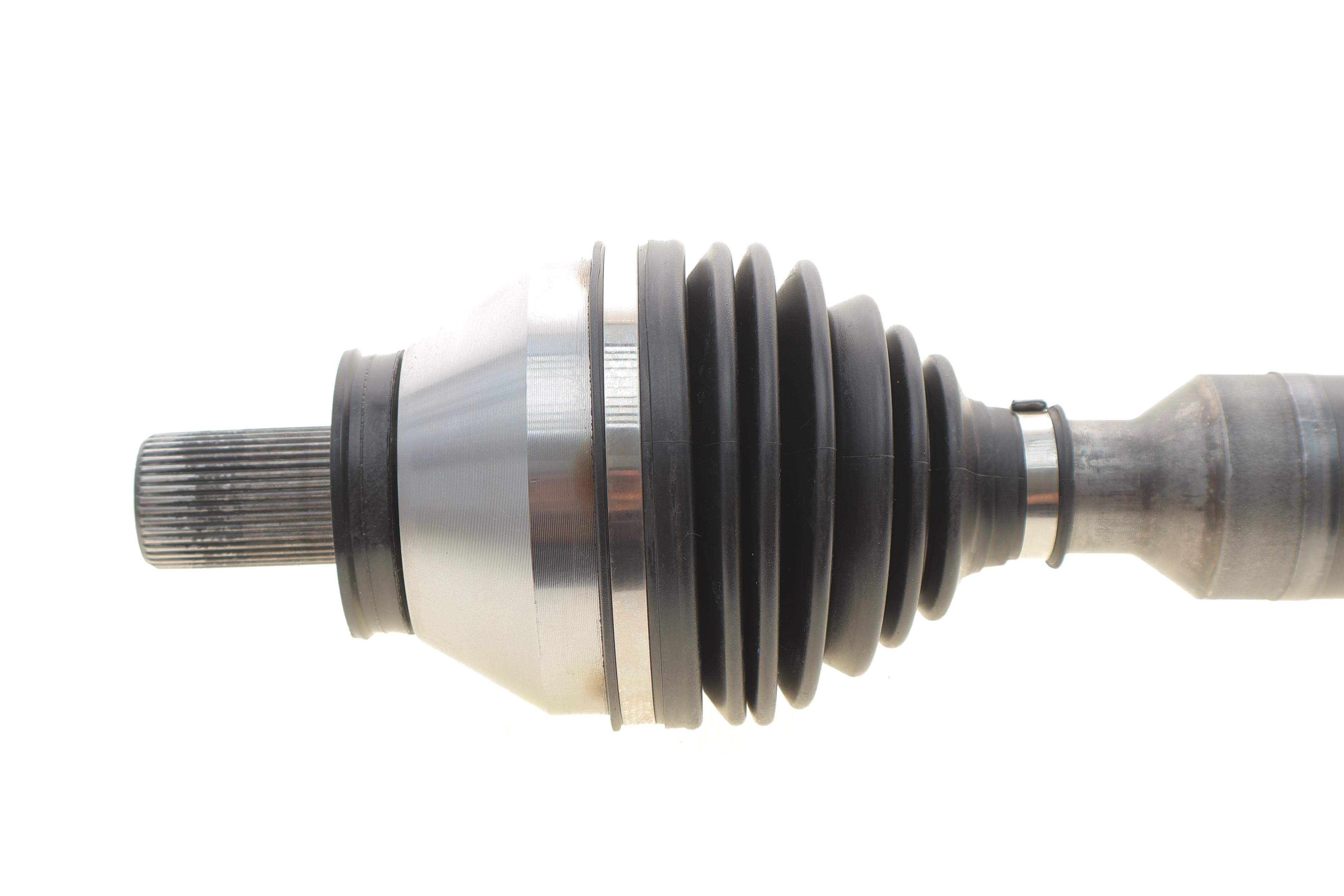 Піввісь (передня) Volvo XC60 3.2 11-14 (L) (40x31x537)