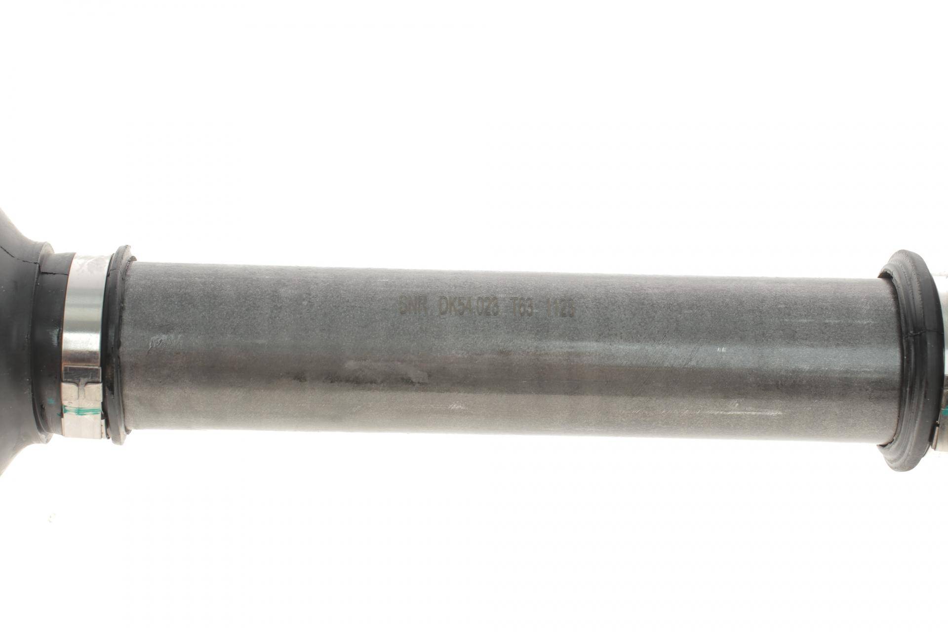 Піввісь (передня) VW T5/T6 2.0 BiTDI 4motion 09- (L) (37x38x645)