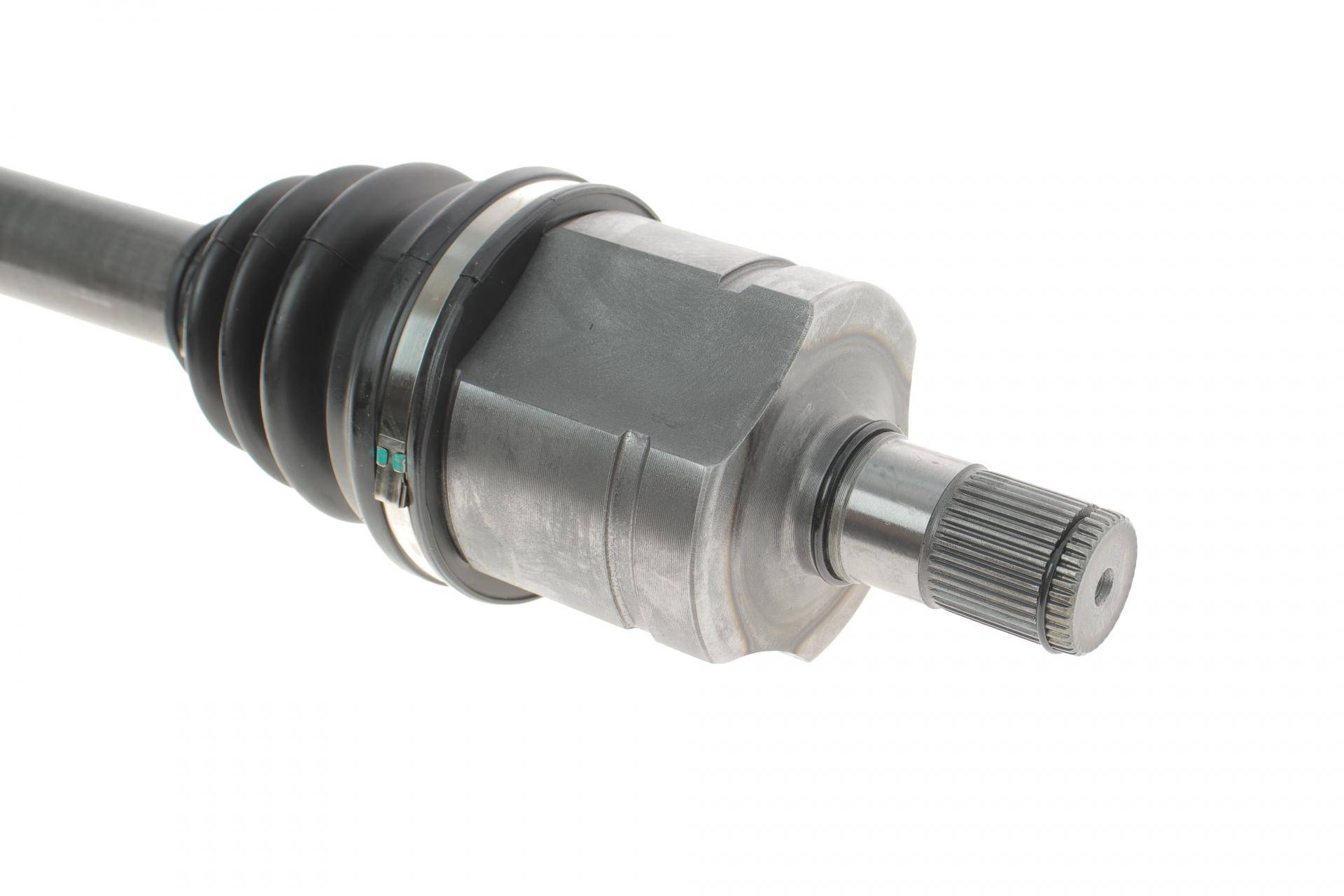 Піввісь (передня) VW T5/T6 2.0 BiTDI 4motion 09- (L) (37x38x645)