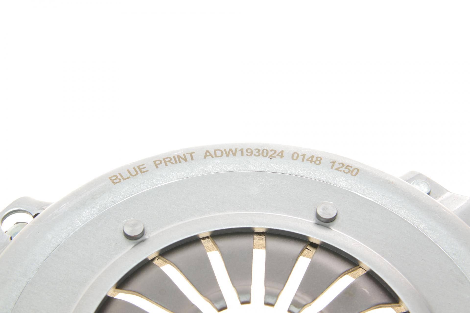 Комплект зчеплення Opel Combo 1.4 16V 04- (d=200mm)