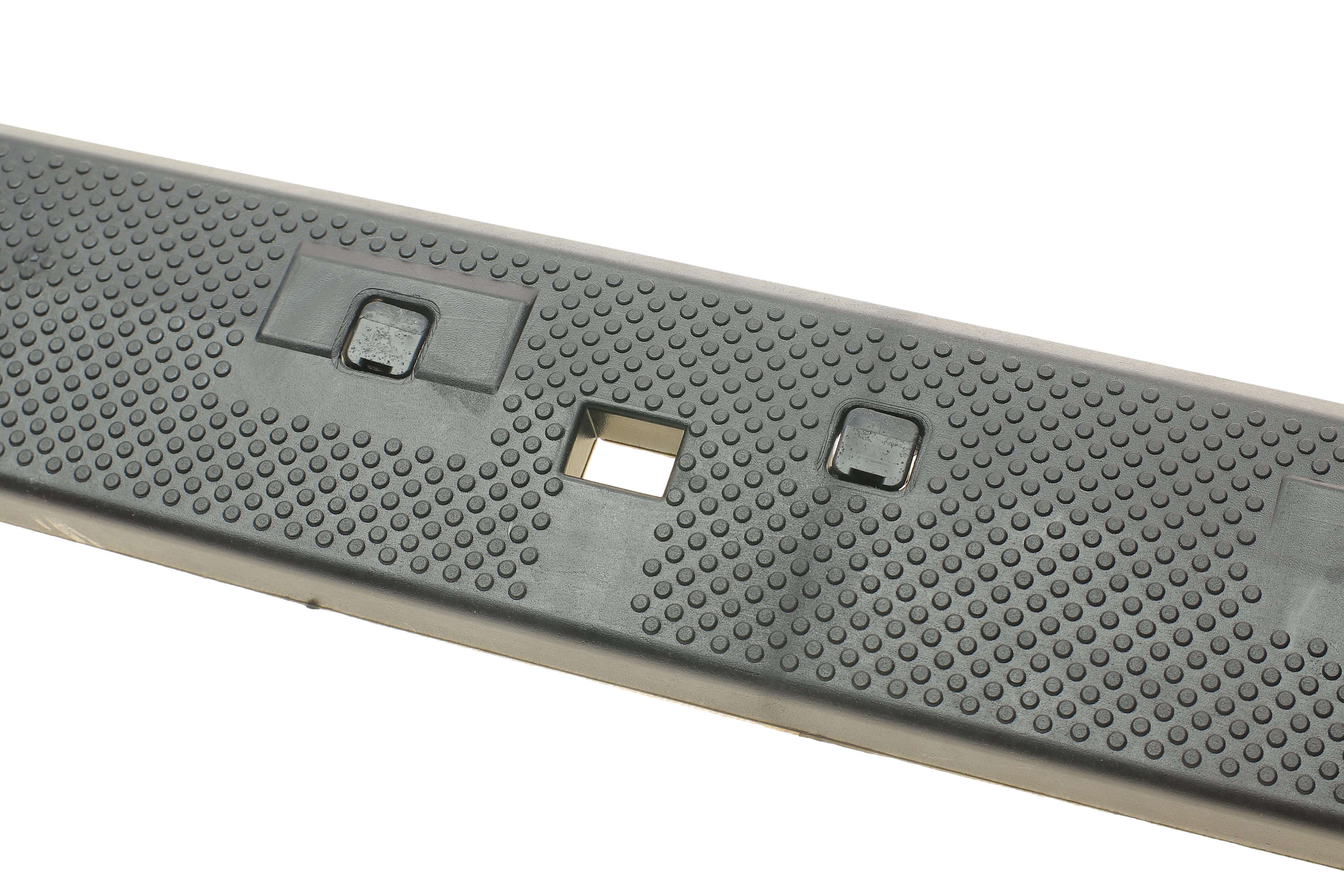 Планка дверей (задня/нижня) MB Sprinter/VW LT 96- (9017660119)