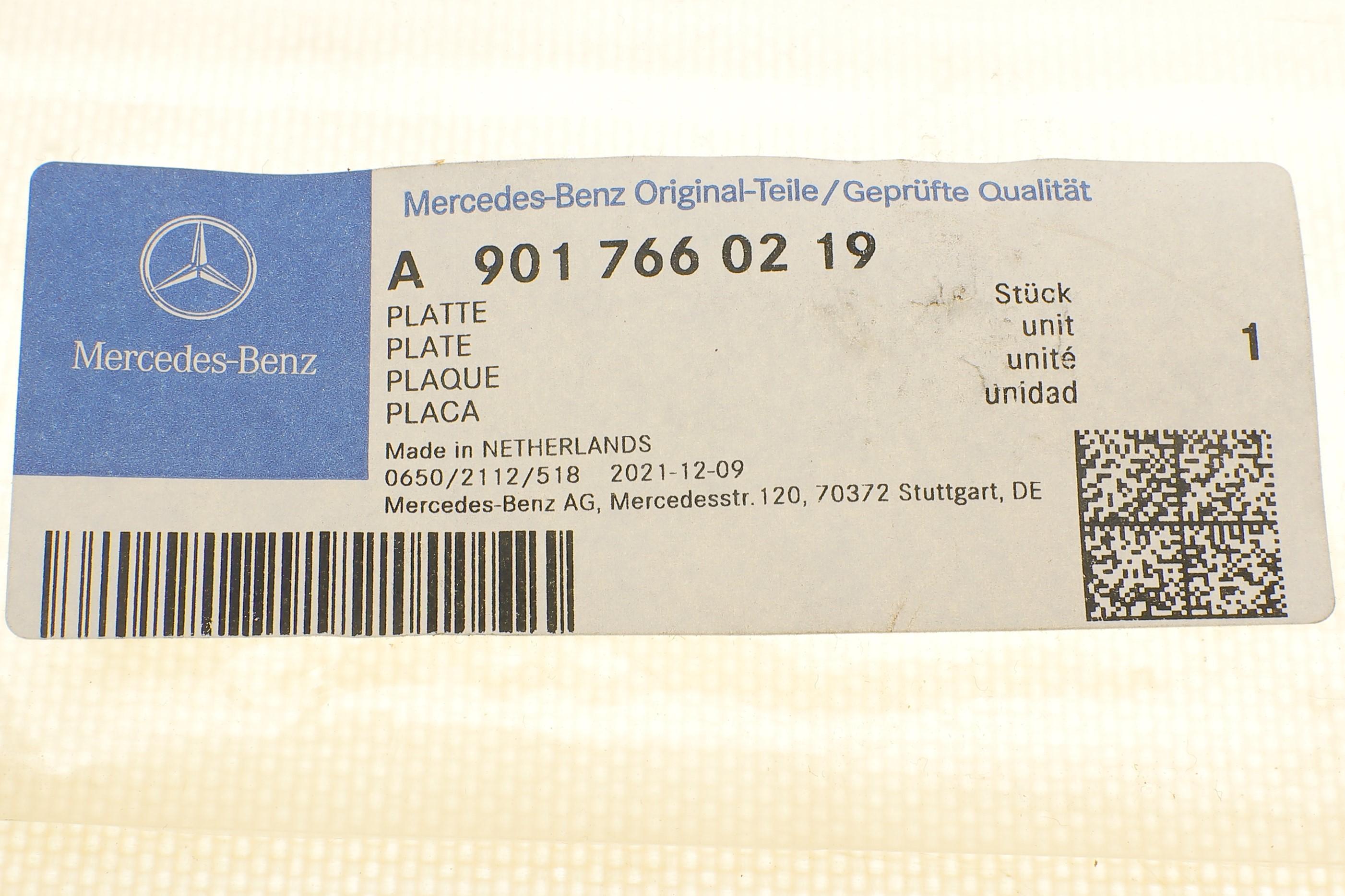 Планка дверей (задньої/верхня) MB Sprinter/VW LT 96-