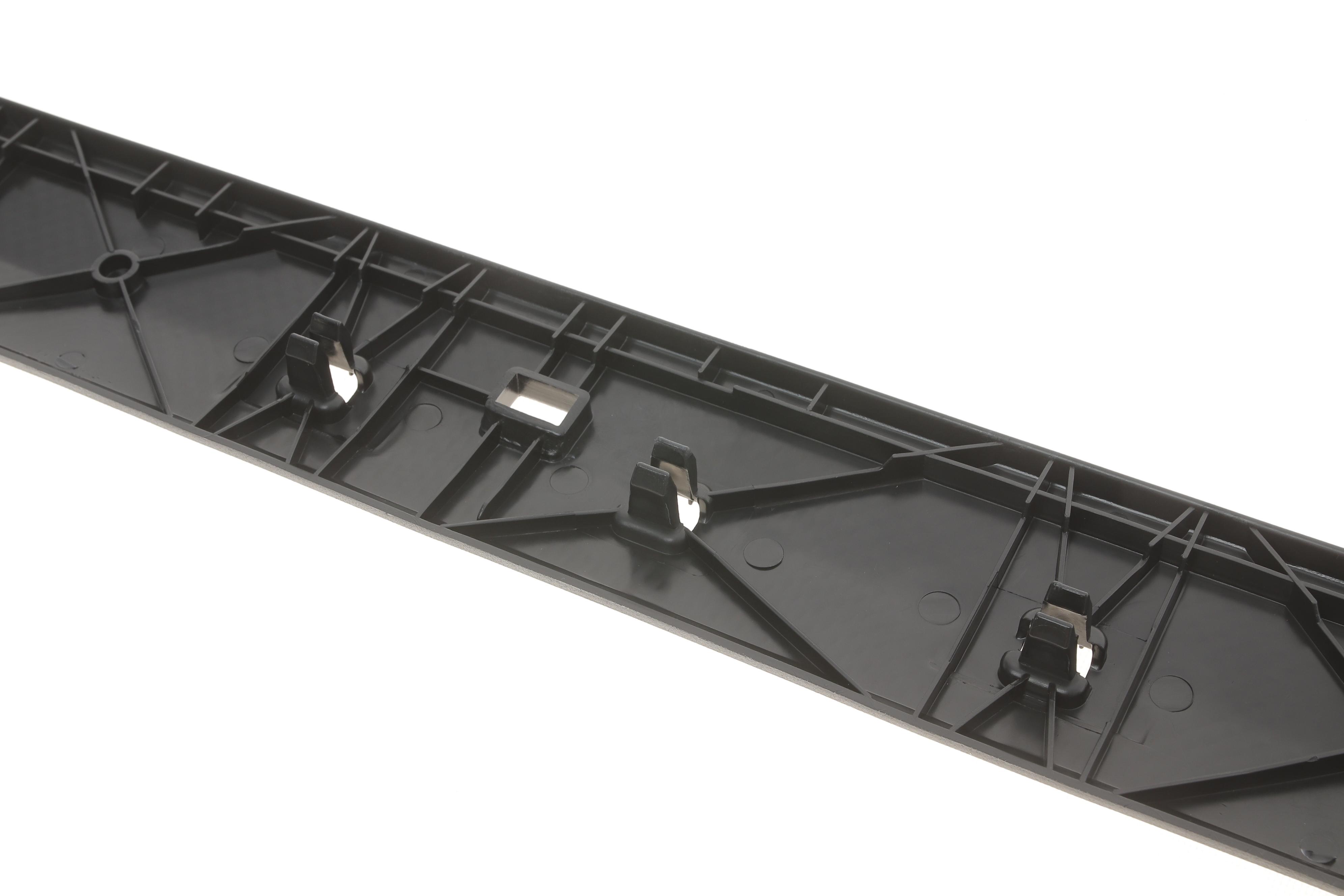 Планка дверей (задні/нижня) MB Sprinter/VW LT 96-