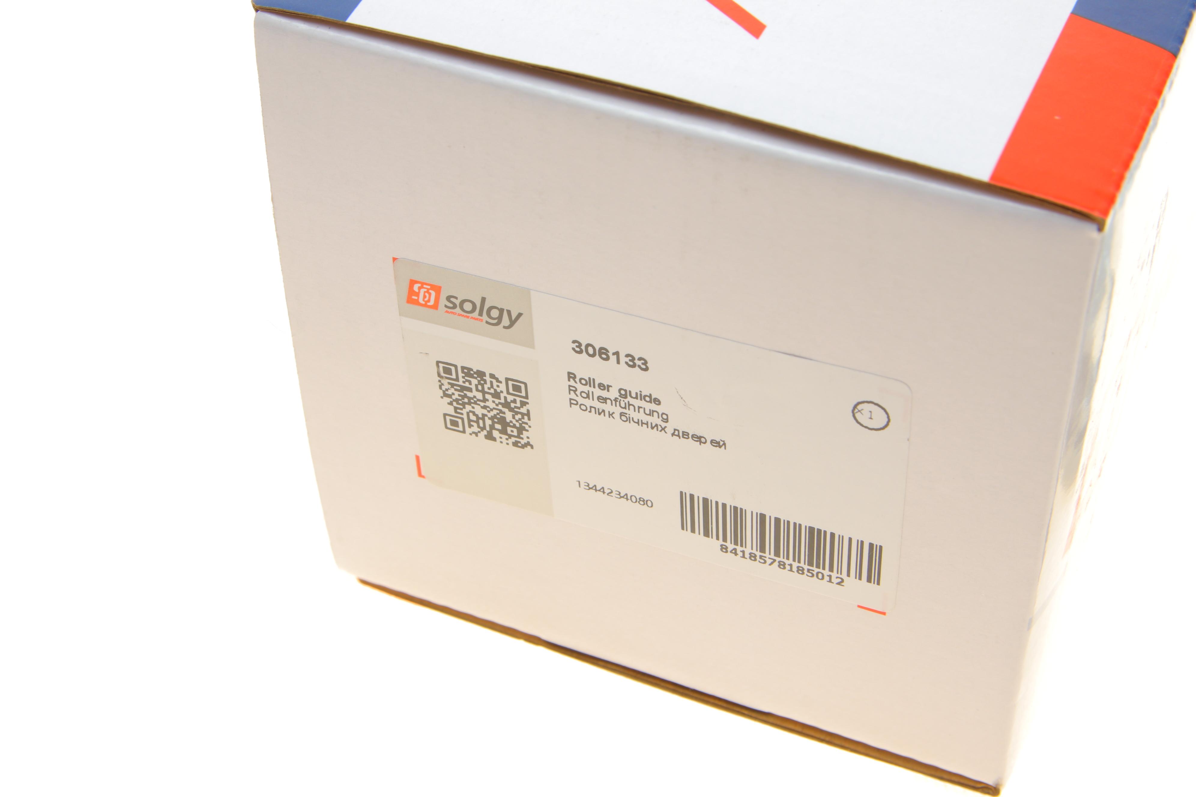 Ролик дверей (бічних/верхній) Fiat Ducato/Peugeot Boxer 06- (з кронштейном) (R)