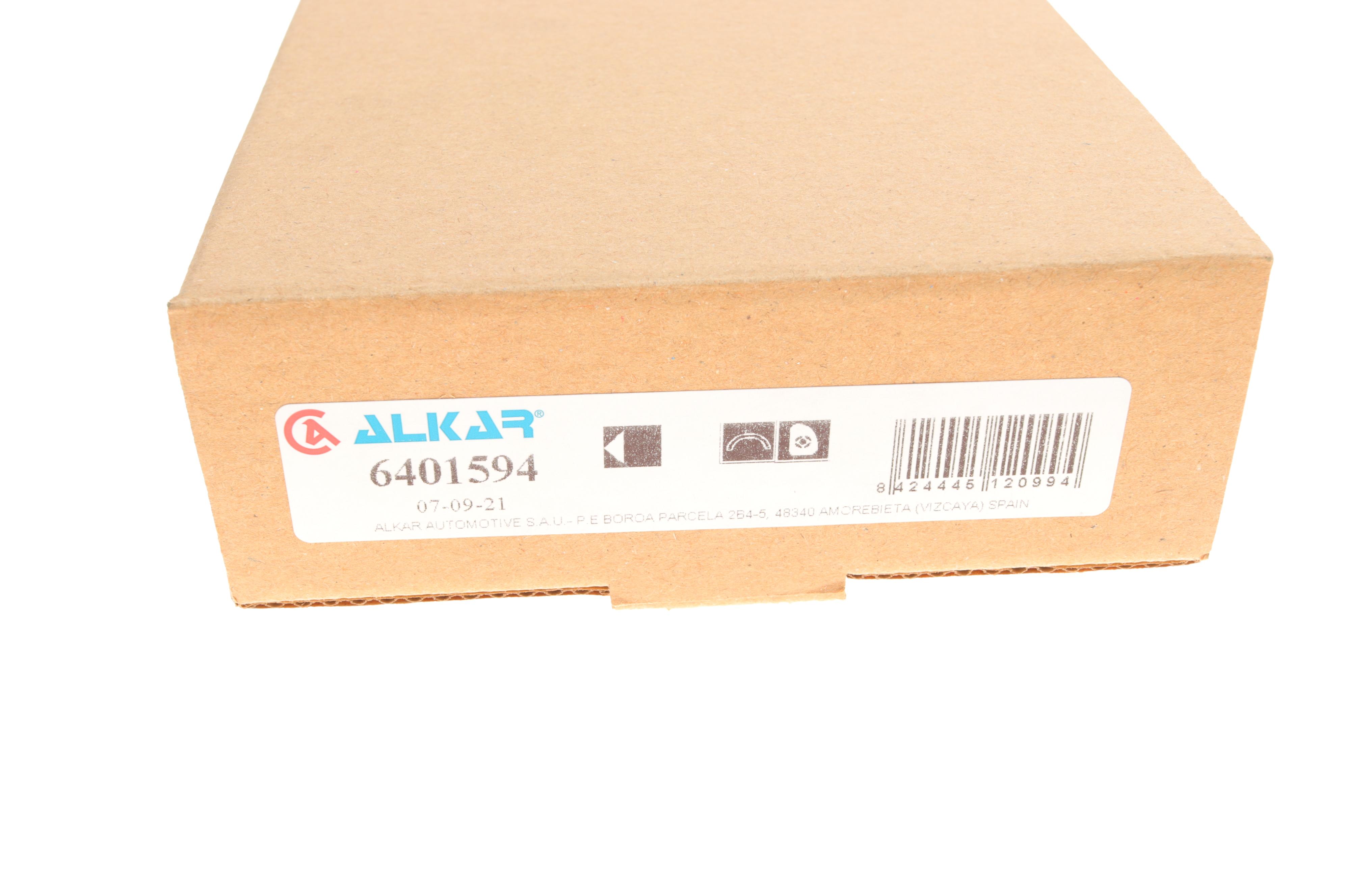 Скло дзеркала Renault Duster 13-/ Logan 12- (L)