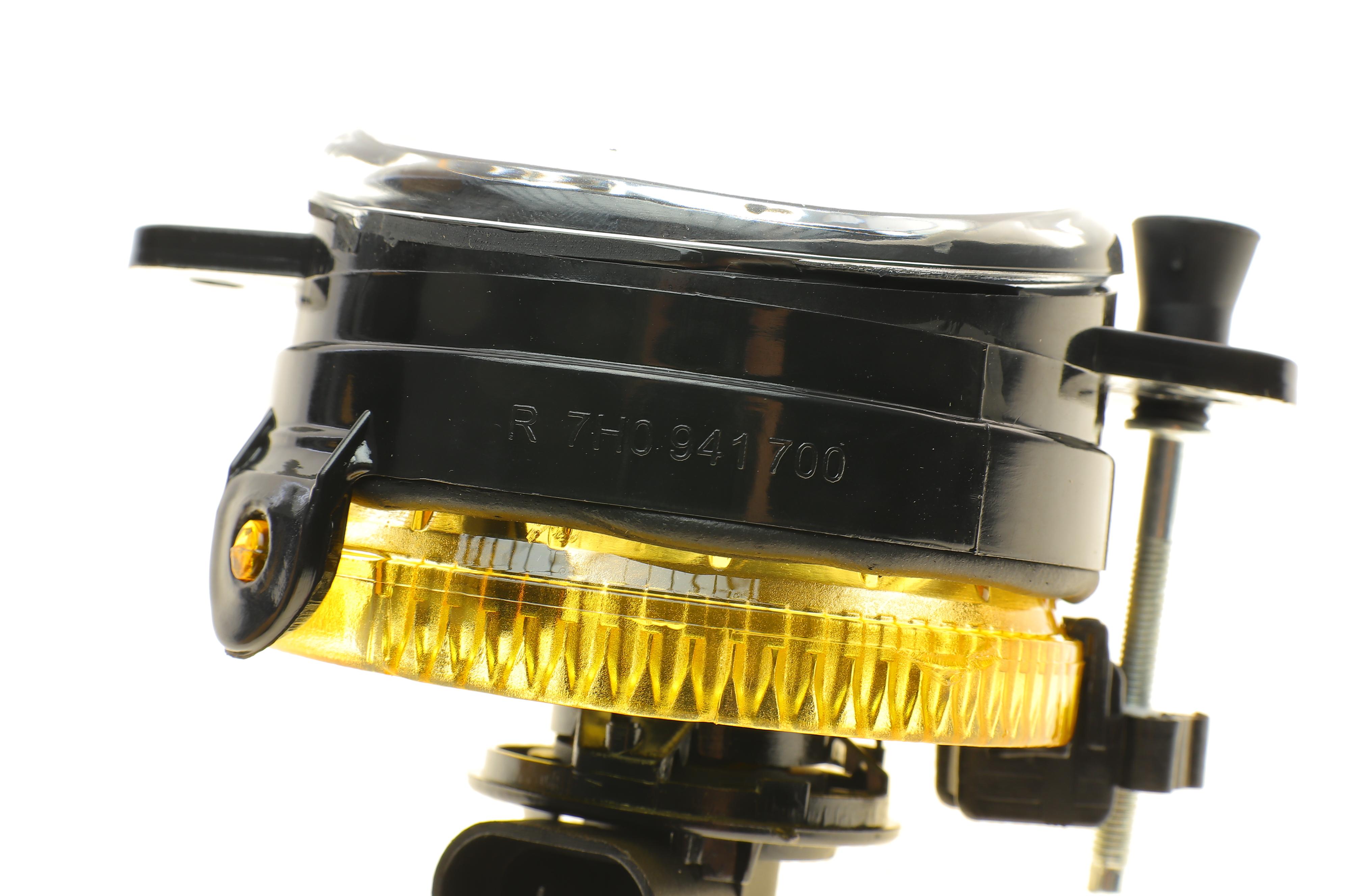 Фара протитуманна VW T5 03- (R)