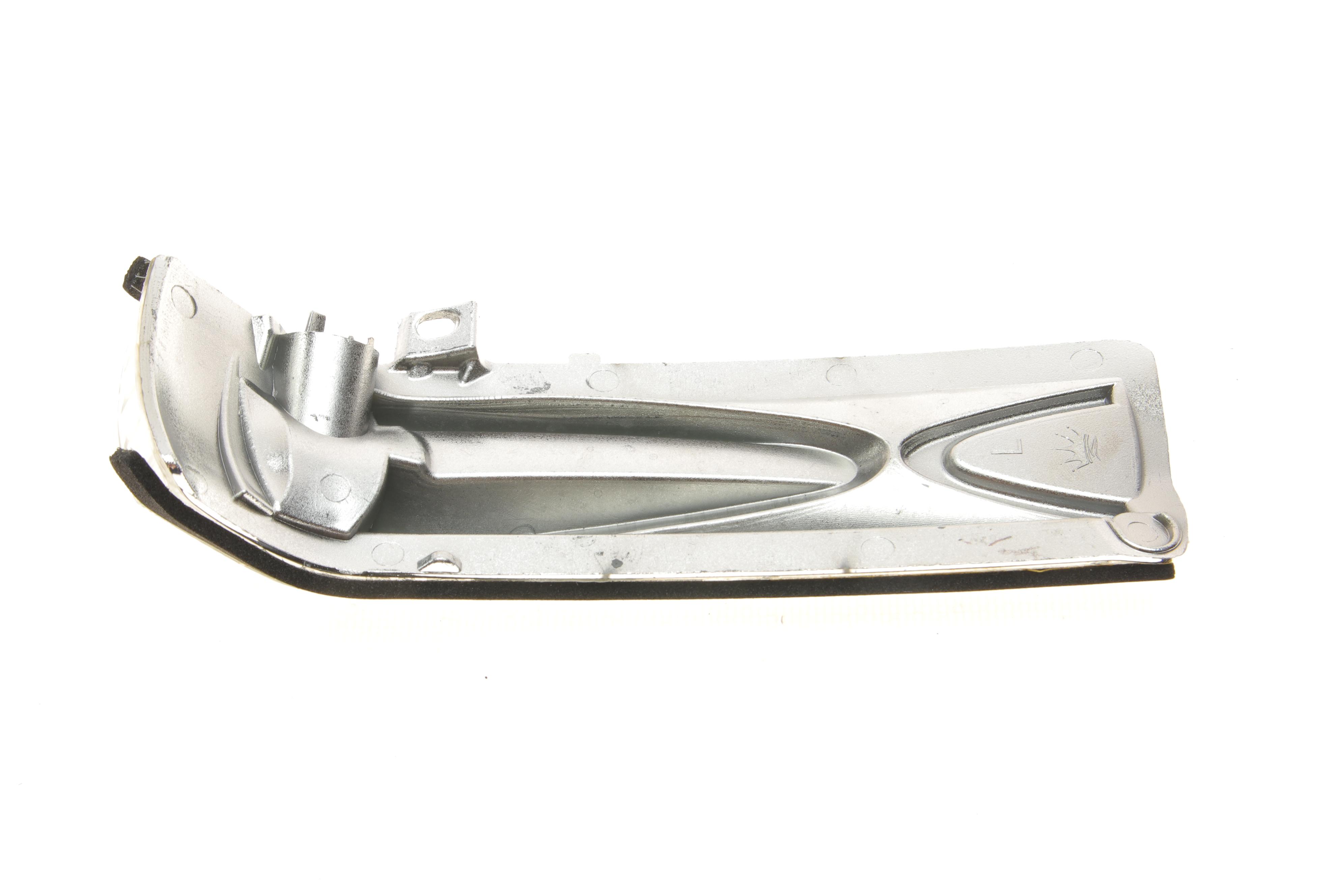 Повторювач повороту на дзеркало Fiat Doblo 10- (L)