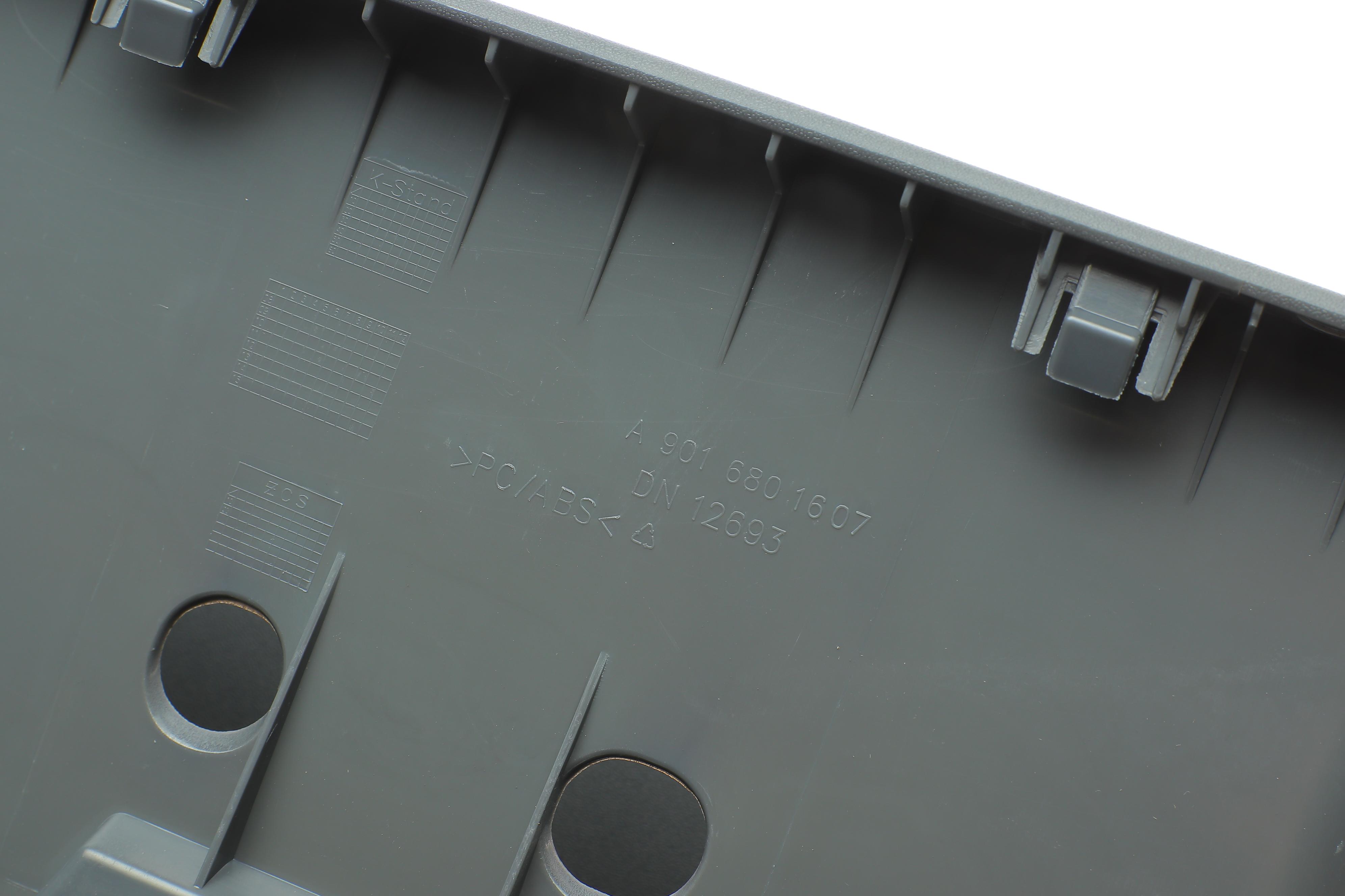 Накладка панелі передньої MB Sprinter CDI (R) (9016801607)